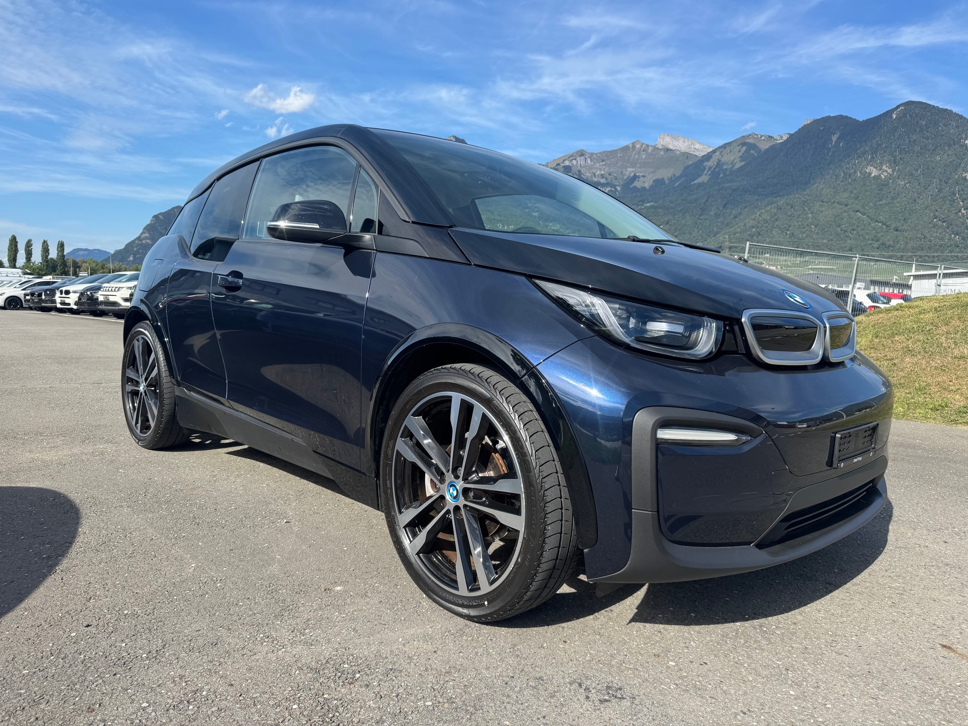 BMW i3 (120Ah) Unique Forever Edition-image-3