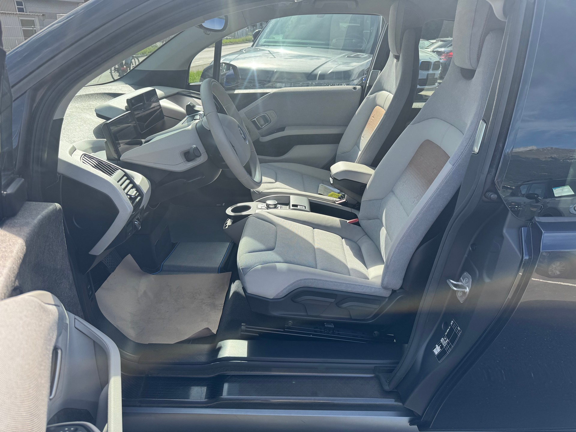 BMW i3 (120Ah) Unique Forever Edition-image-10