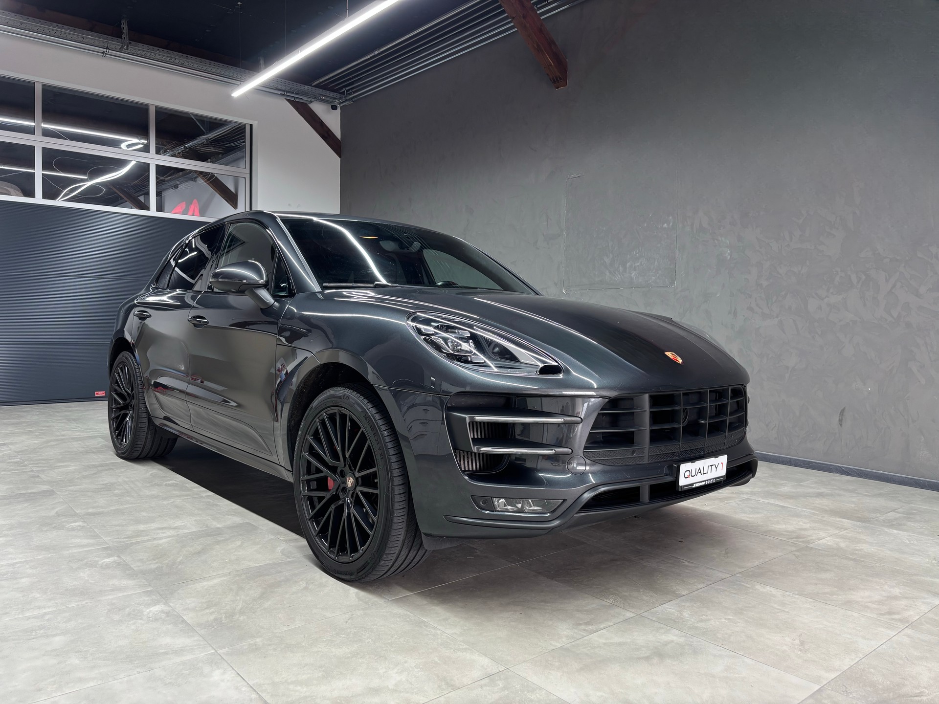 PORSCHE Macan Turbo PDK-image-0
