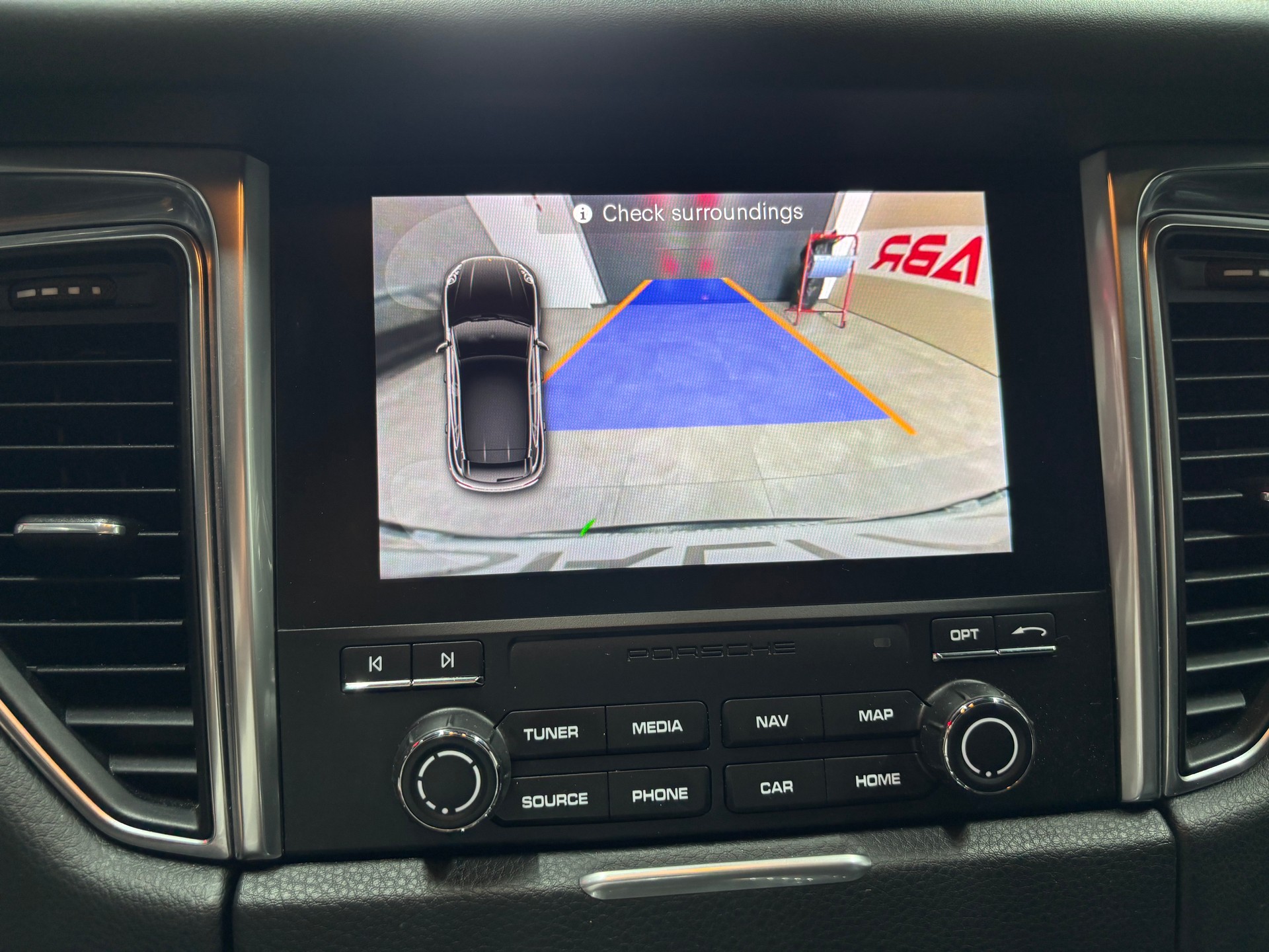 PORSCHE Macan Turbo PDK-image-15