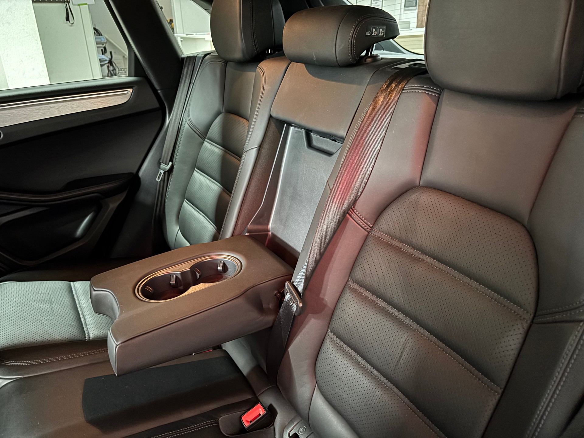 PORSCHE Macan Turbo PDK-image-9