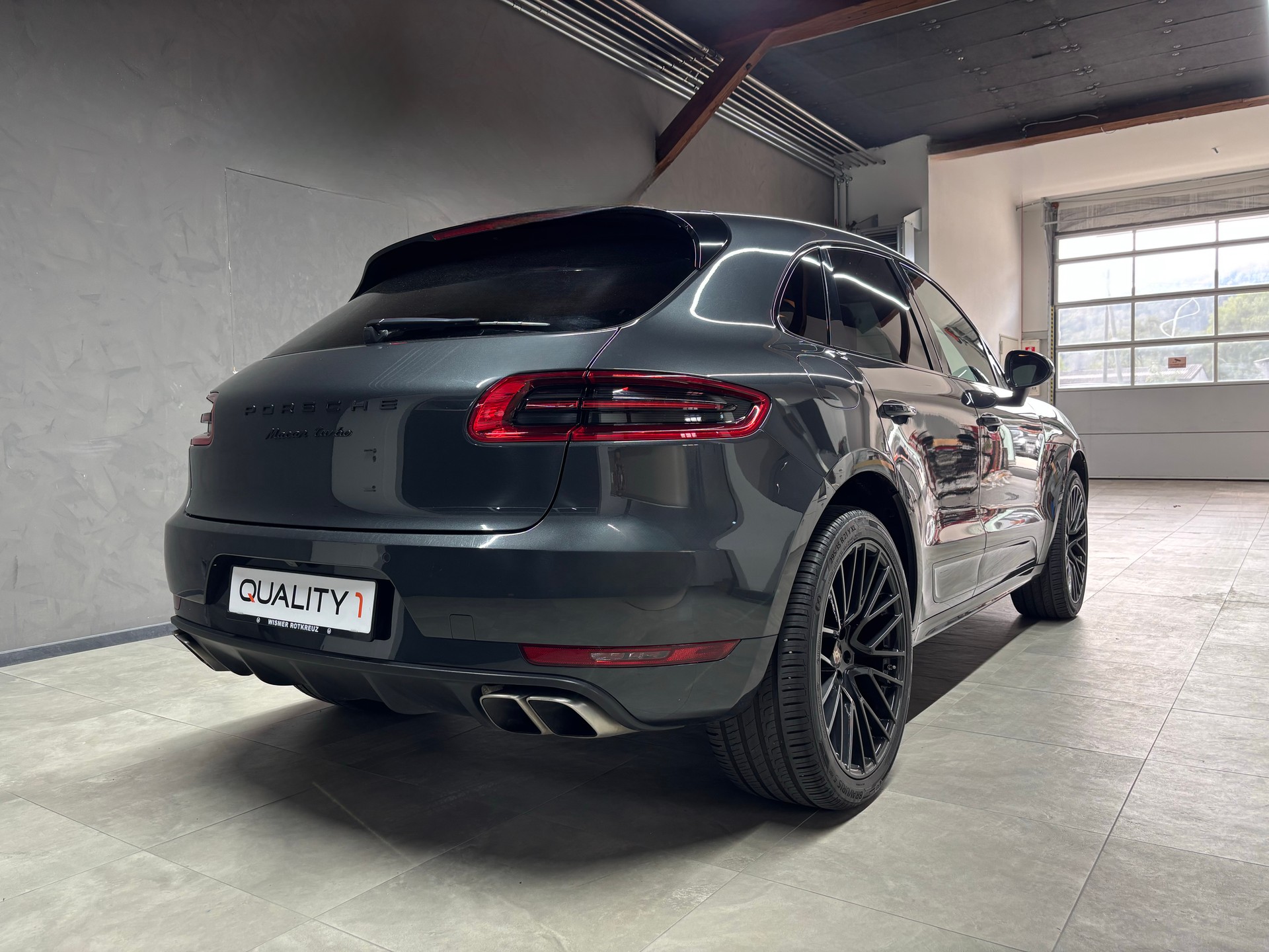 PORSCHE Macan Turbo PDK-image-4