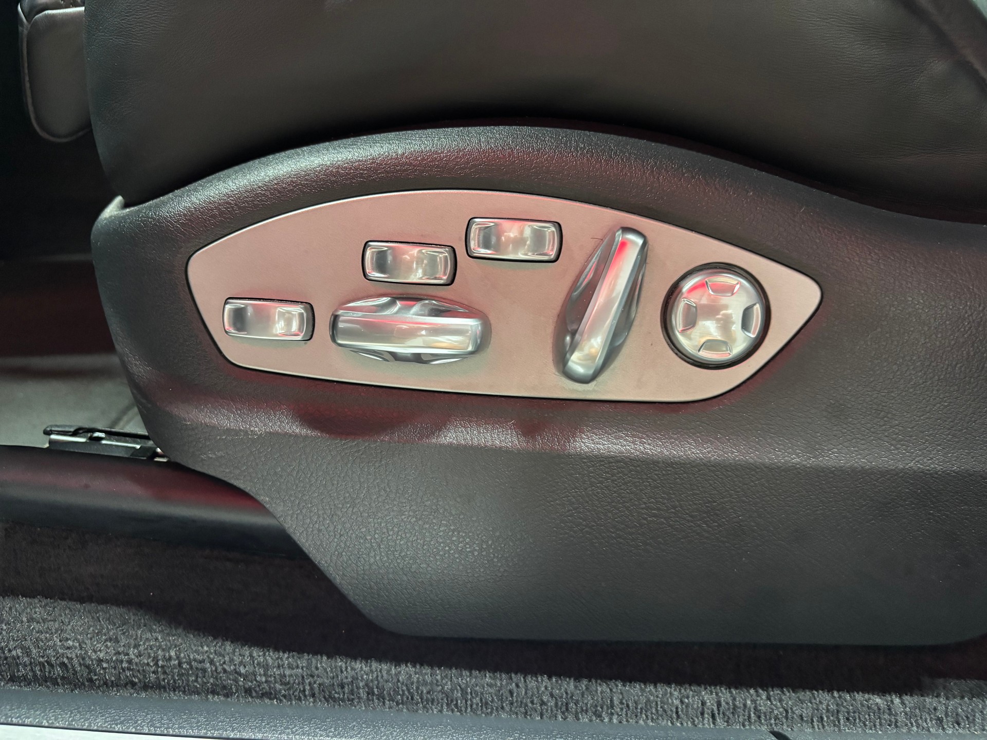PORSCHE Macan Turbo PDK-image-10