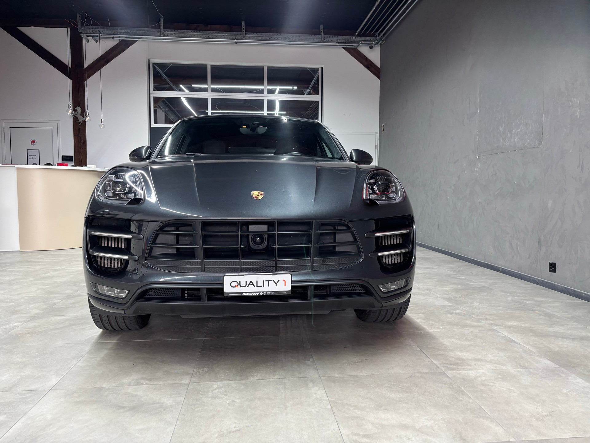 PORSCHE Macan Turbo PDK-image-1