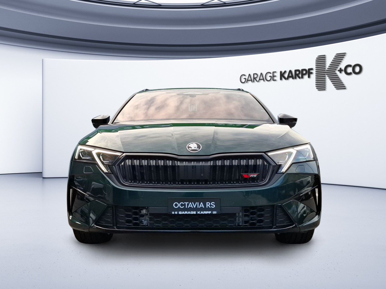 SKODA Octavia Combi 2.0 TSI DSG RS 30 Years Edition-image-11
