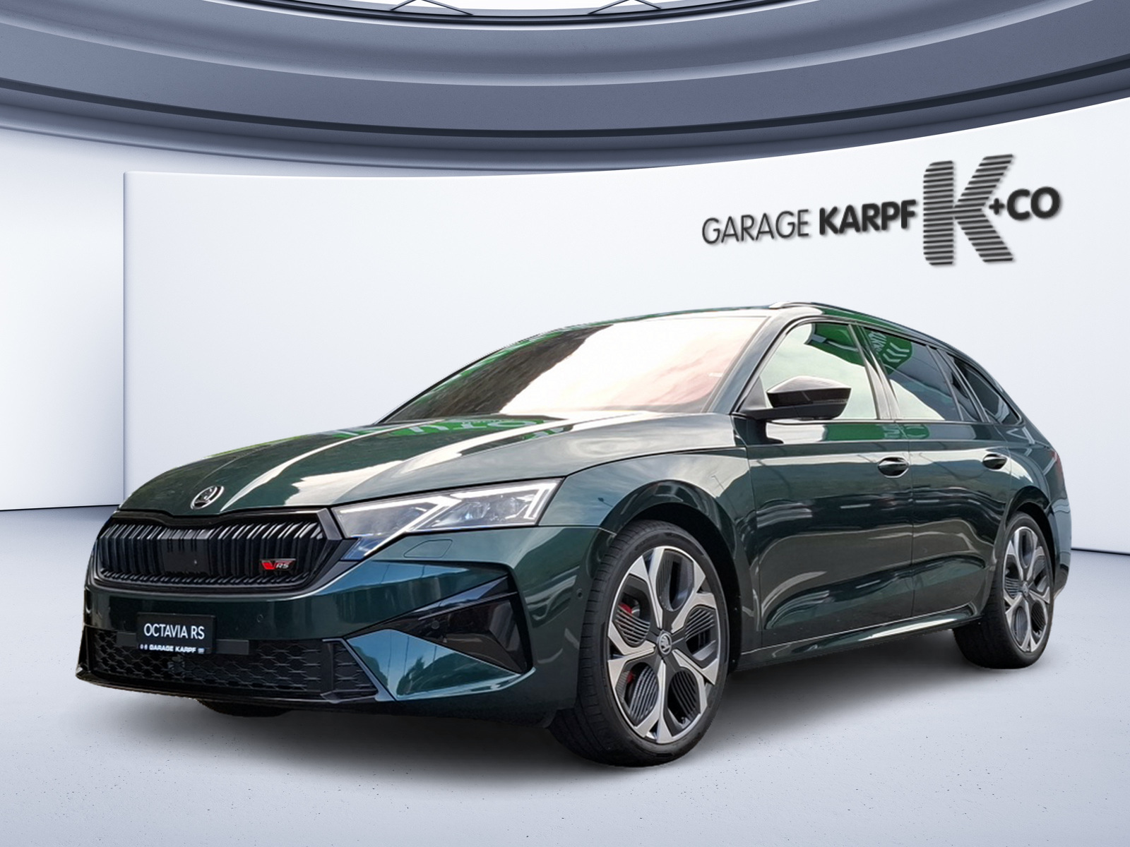 SKODA Octavia Combi 2.0 TSI DSG RS 30 Years Edition-image-0