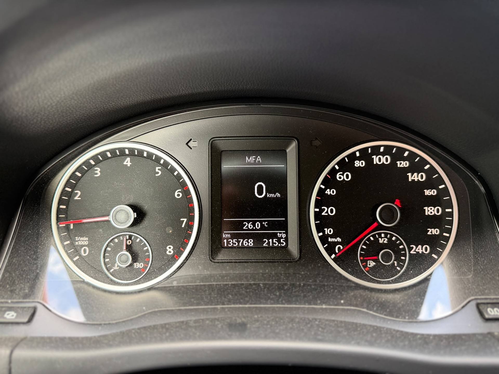VW Tiguan 2.0 TSI 200 Sport & Style DSG-image-18