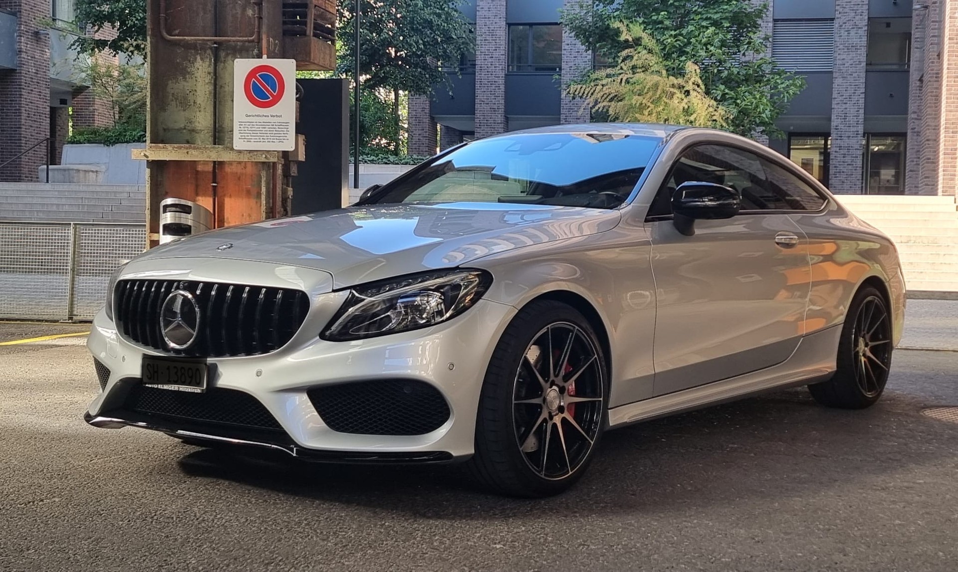 MERCEDES-BENZ C 43 AMG 4matic-image-5