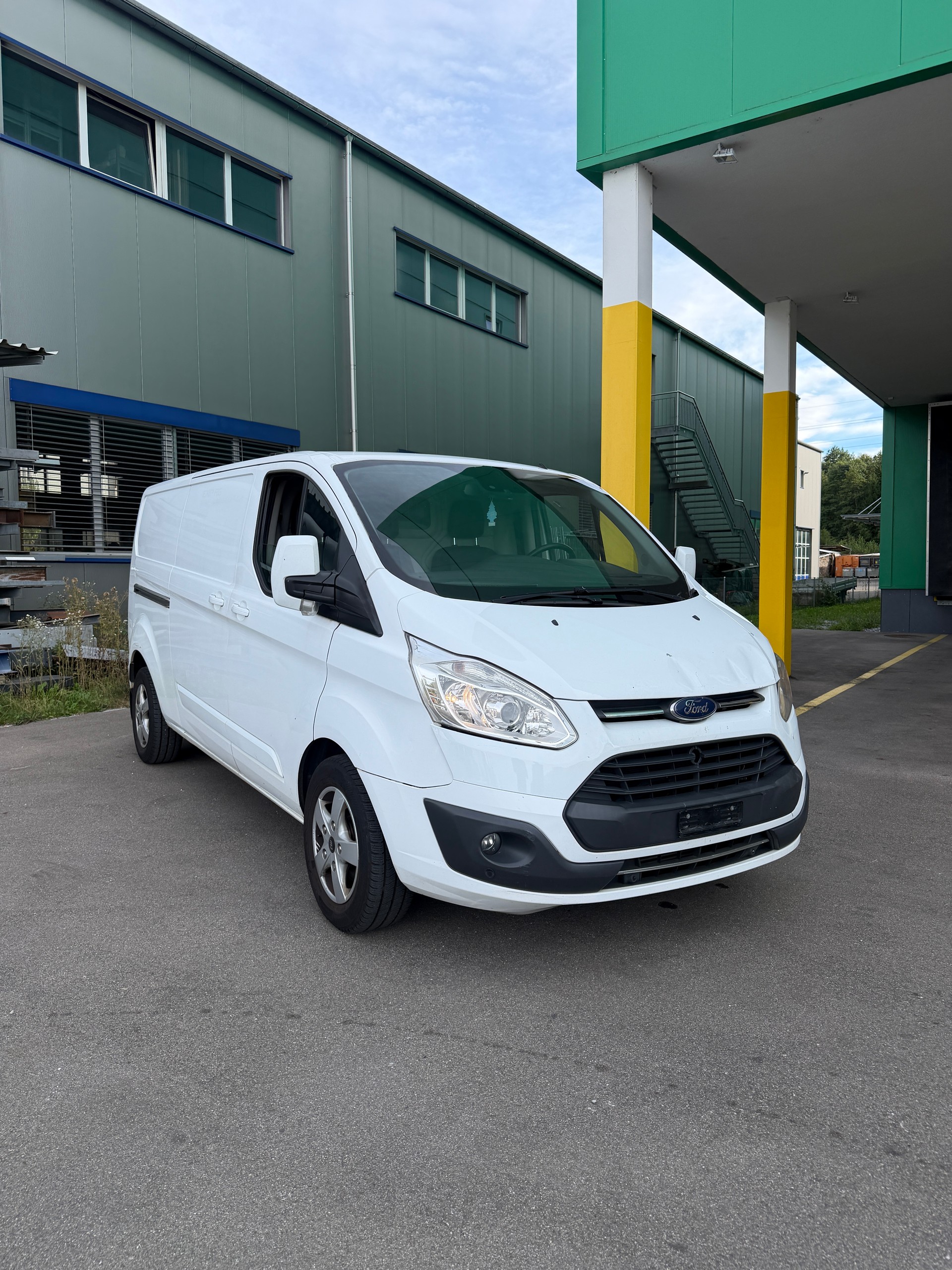 FORD Transit Custom Van 340 L2H1 Trend SelectShift A-image-0