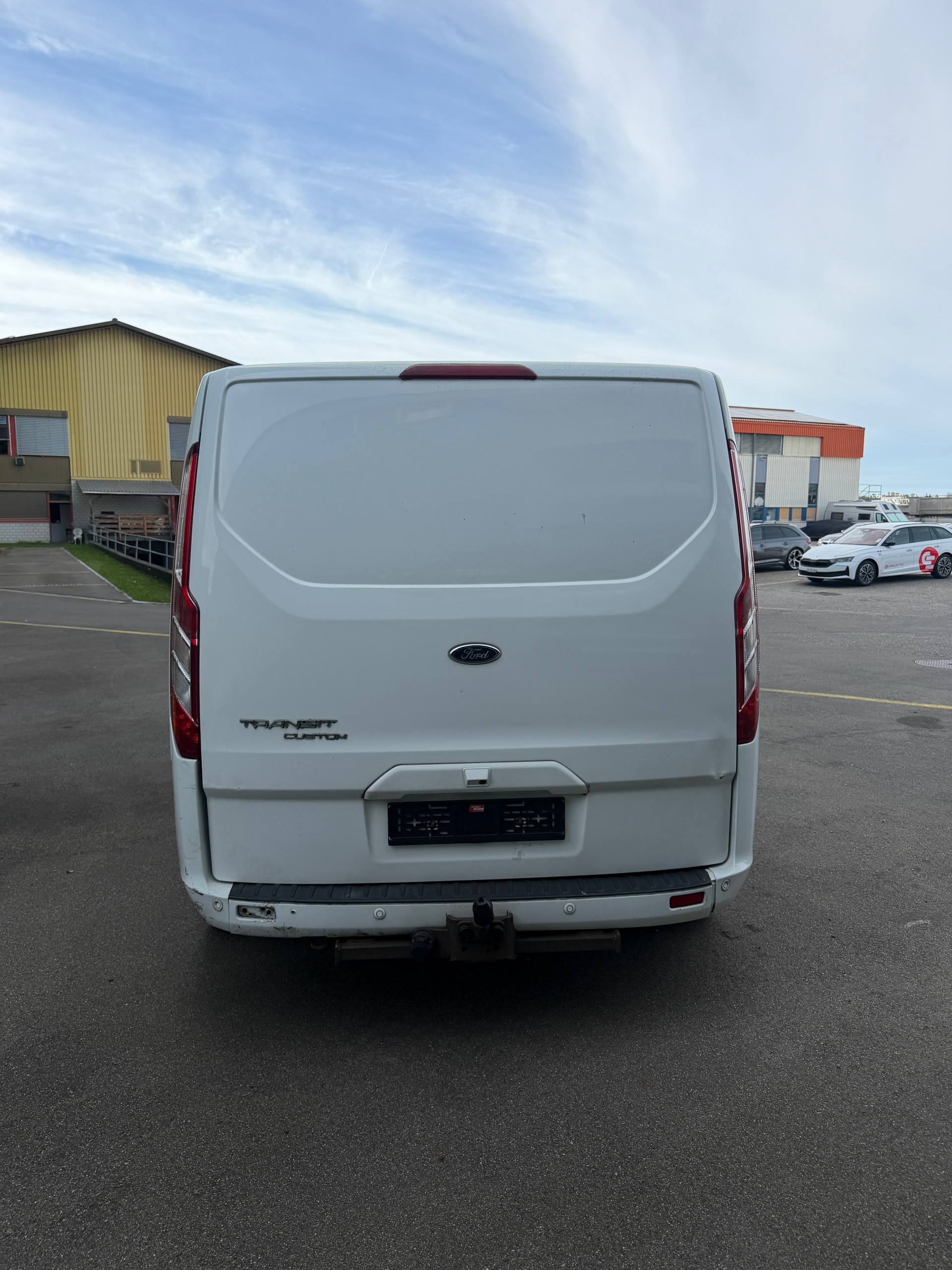 FORD Transit Custom Van 340 L2H1 Trend SelectShift A-image-5