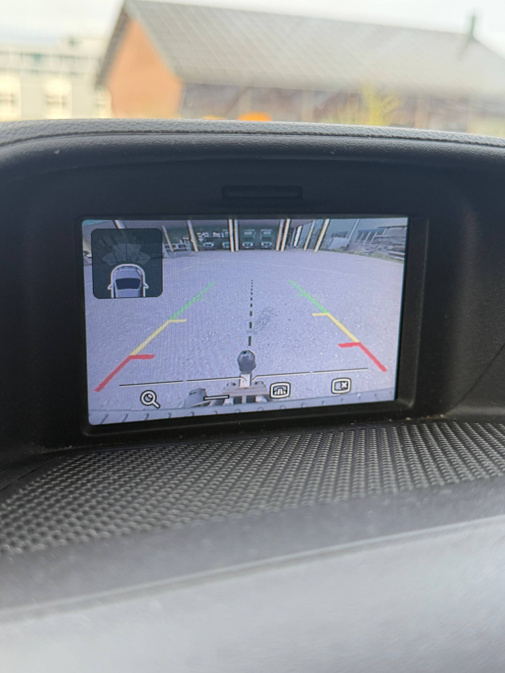 FORD Transit Custom Van 340 L2H1 Trend SelectShift A-image-13
