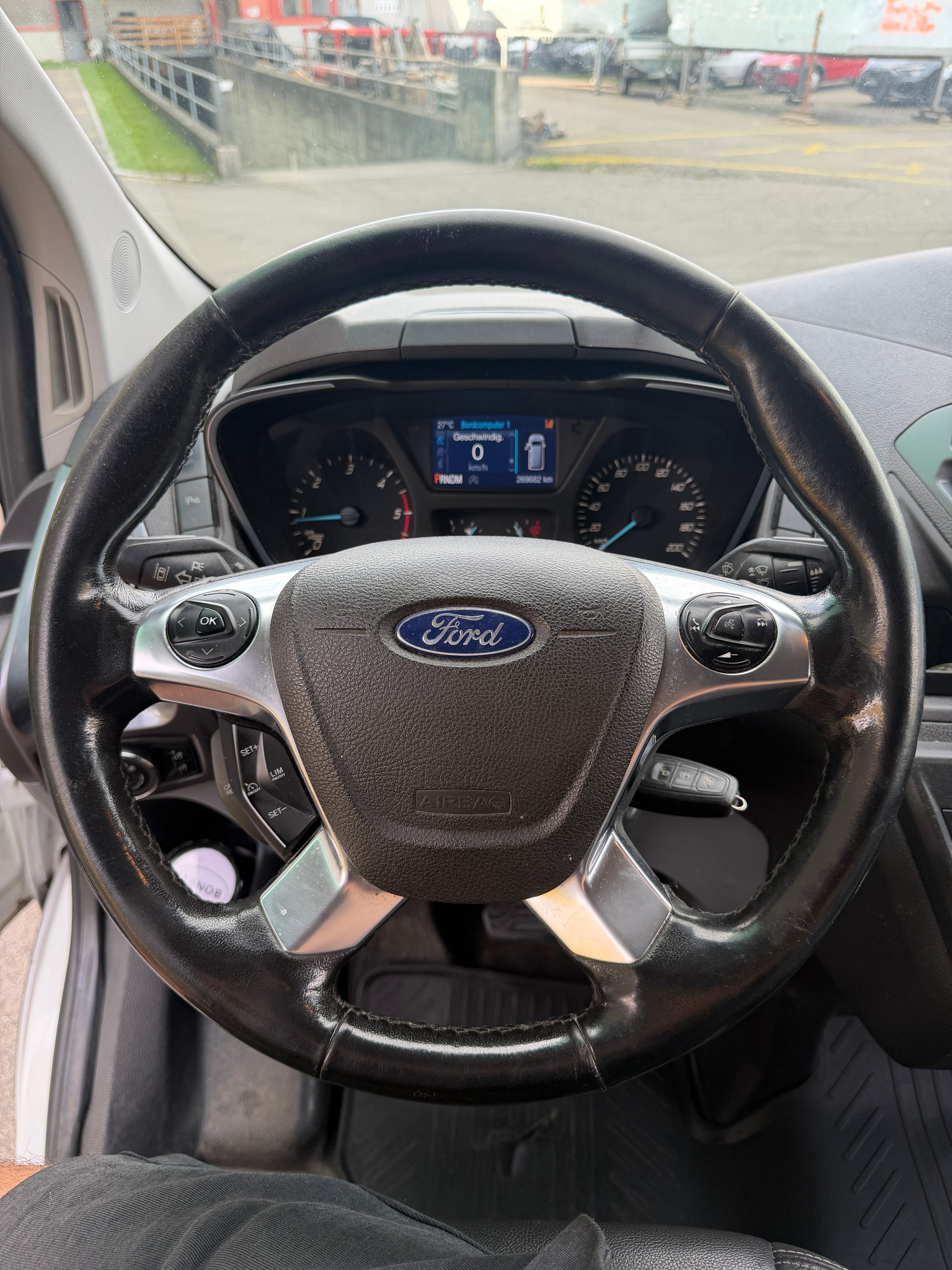 FORD Transit Custom Van 340 L2H1 Trend SelectShift A-image-12
