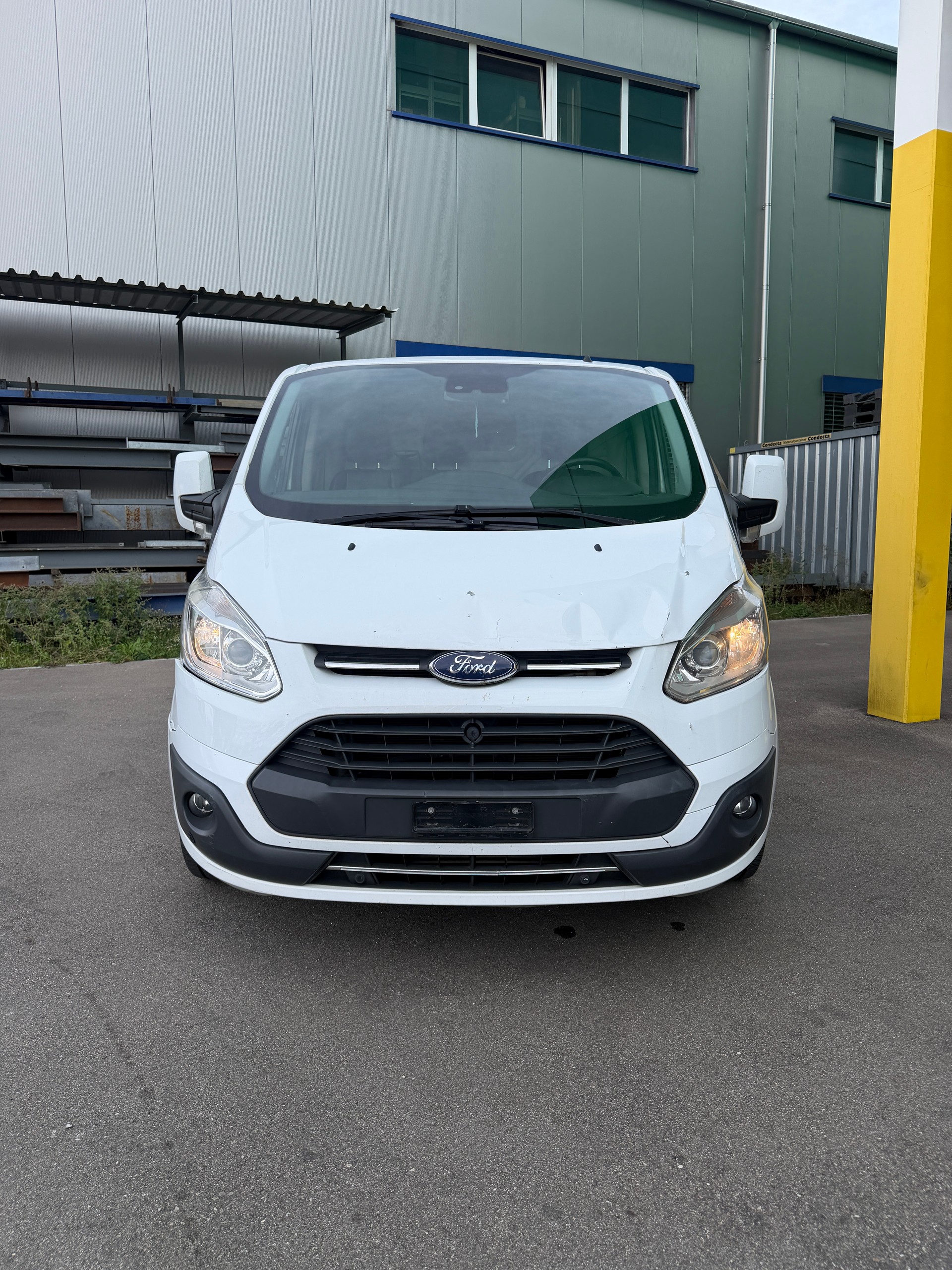 FORD Transit Custom Van 340 L2H1 Trend SelectShift A-image-1