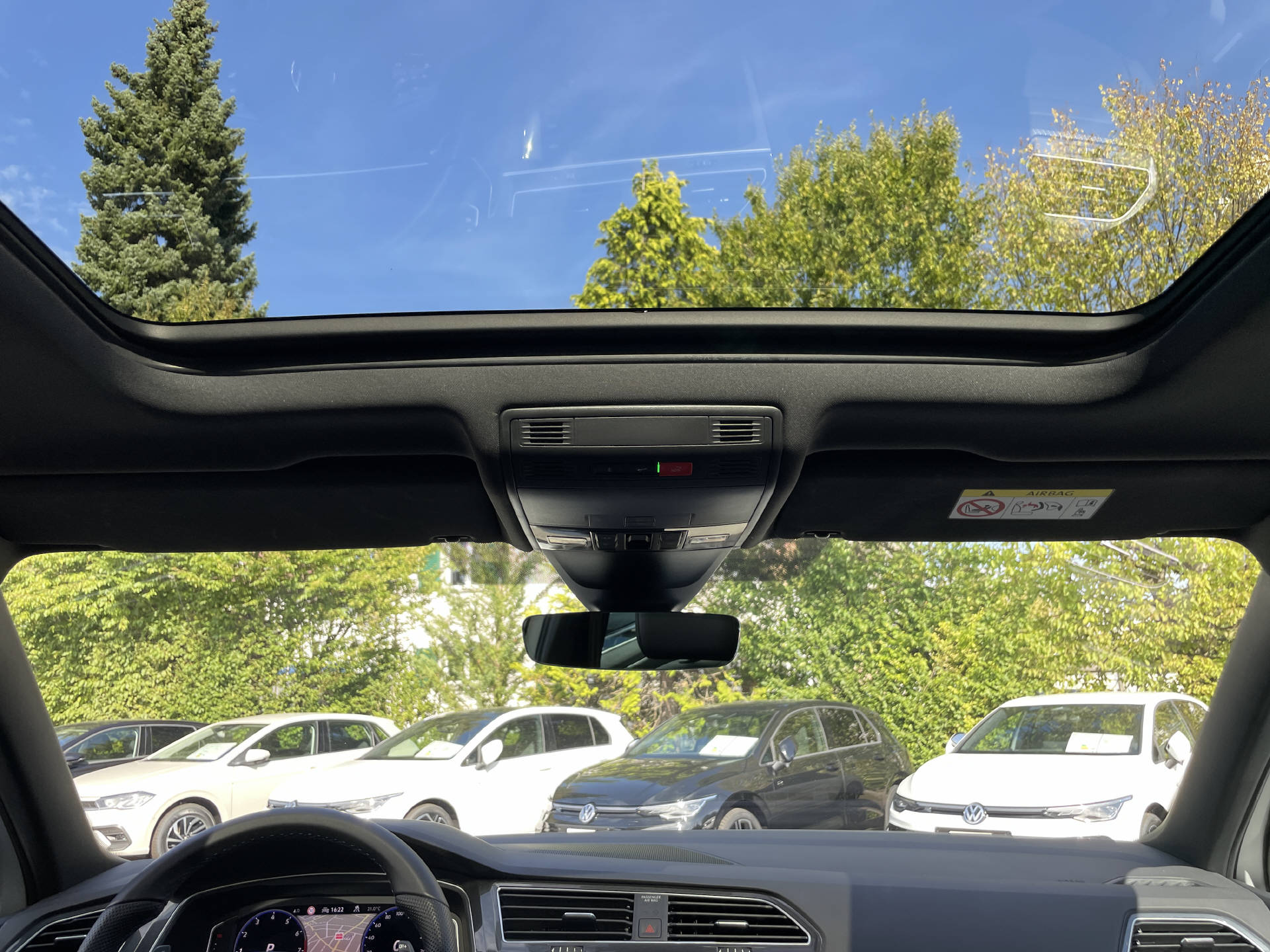 VW Tiguan 2.0 TSI R DSG-image-11