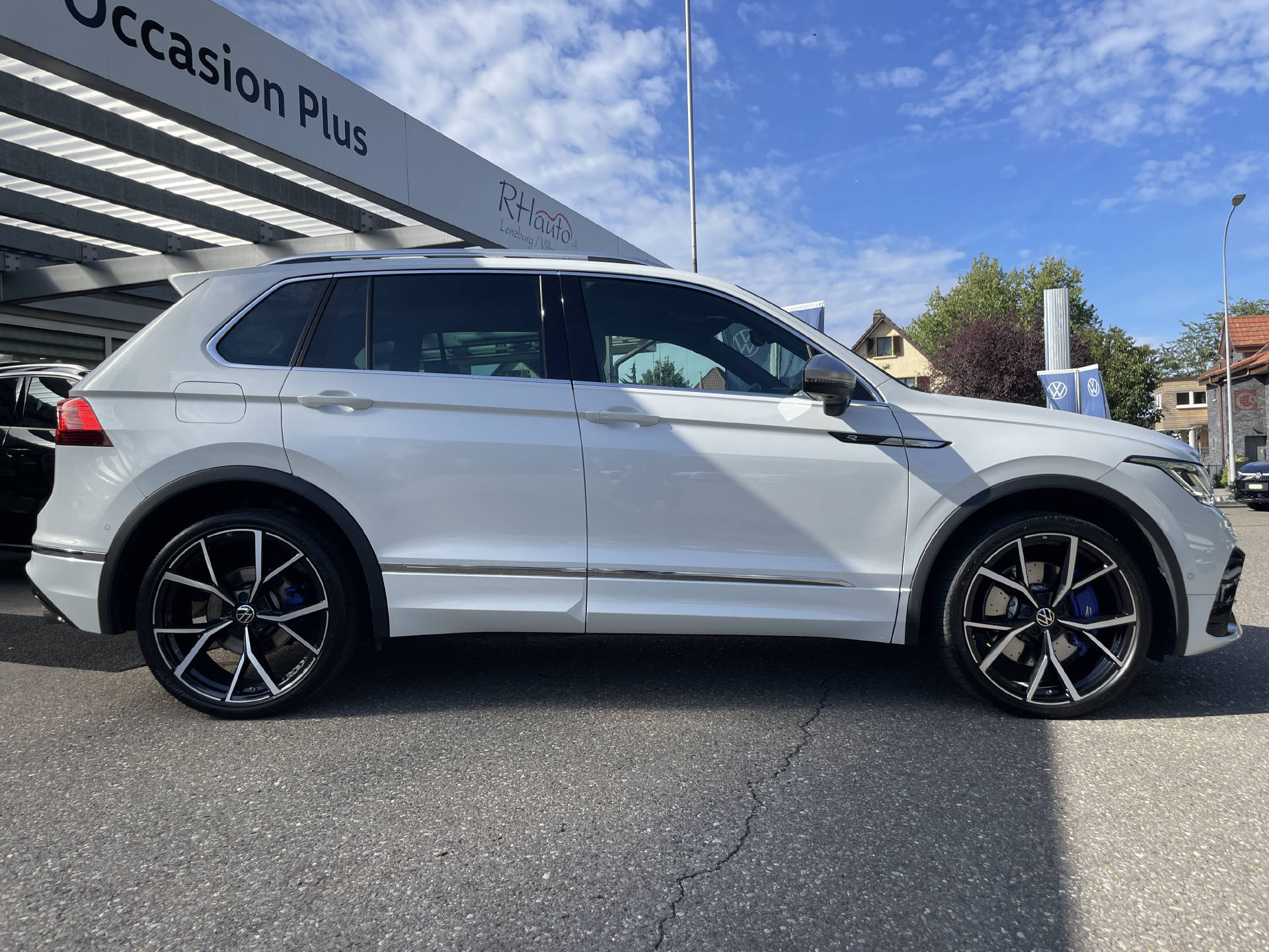 VW Tiguan 2.0 TSI R DSG-image-2