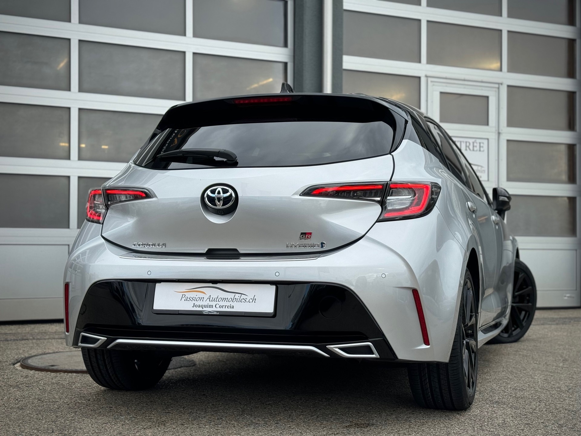 TOYOTA Corolla 2.0 HSD GR-S e-CVT - Véhicule Suisse (CH)-image-1