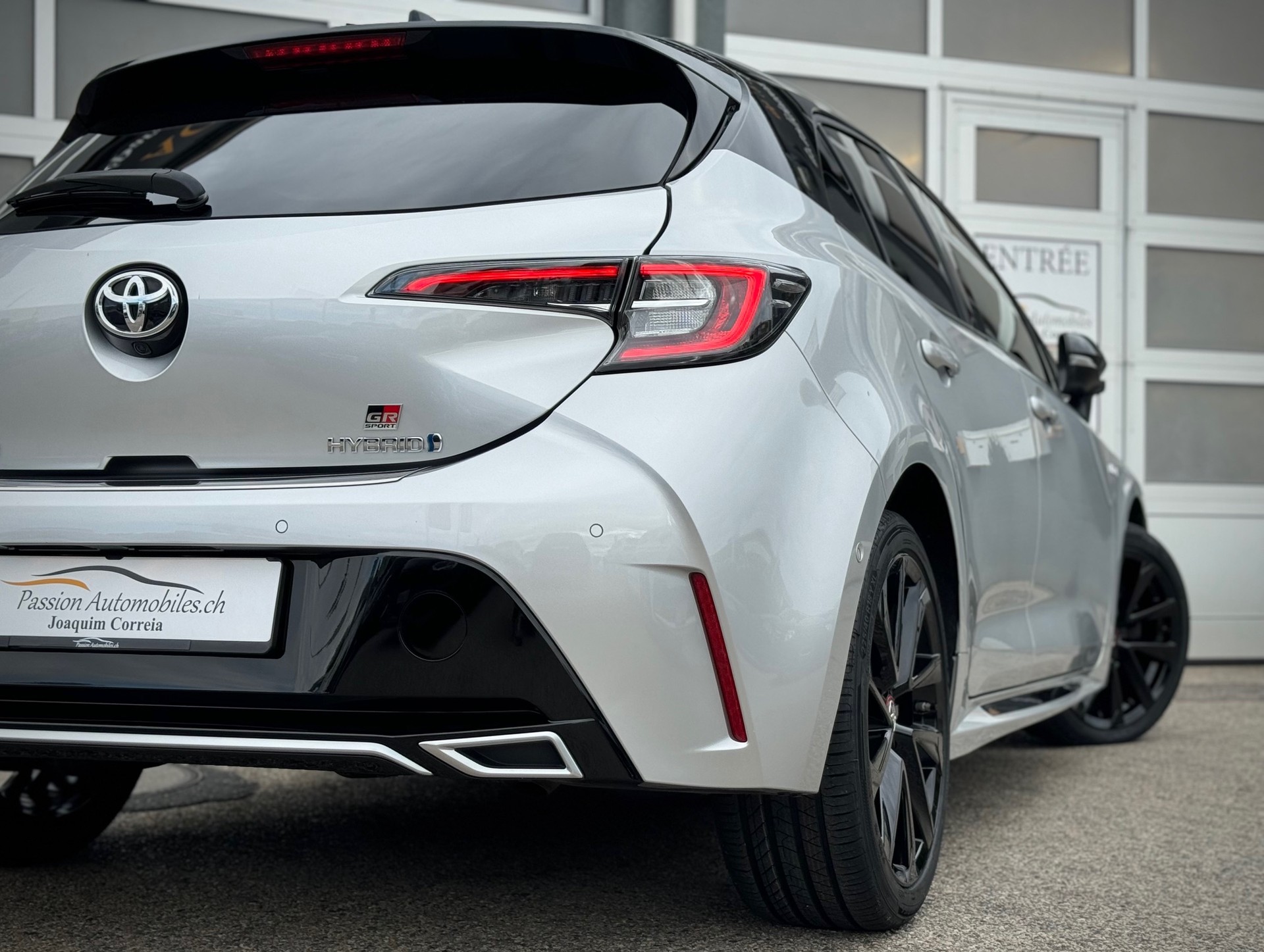 TOYOTA Corolla 2.0 HSD GR-S e-CVT - Véhicule Suisse (CH)-image-3