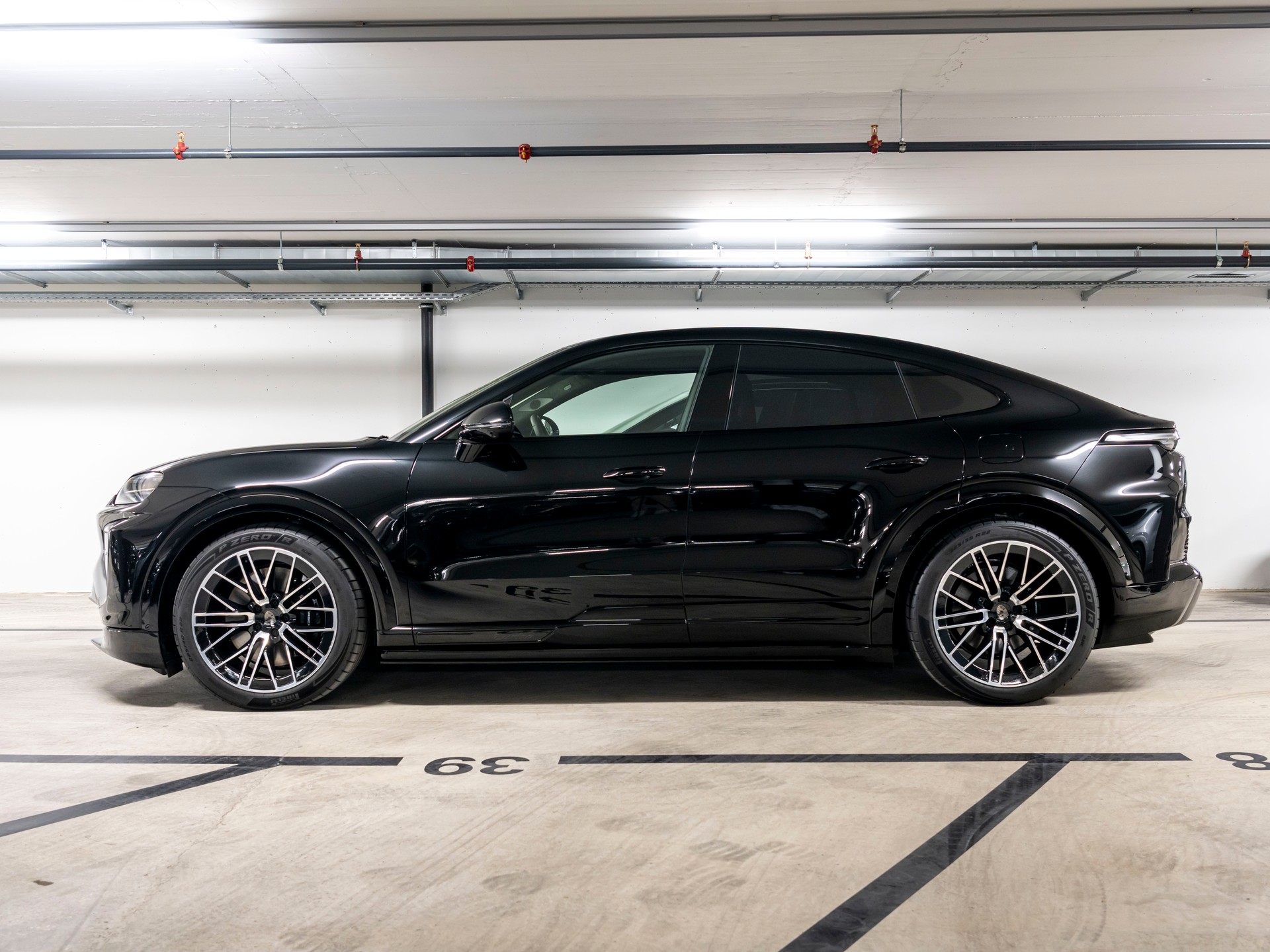 PORSCHE Cayenne Coupe Turbo Electric 113 kWh-image-1