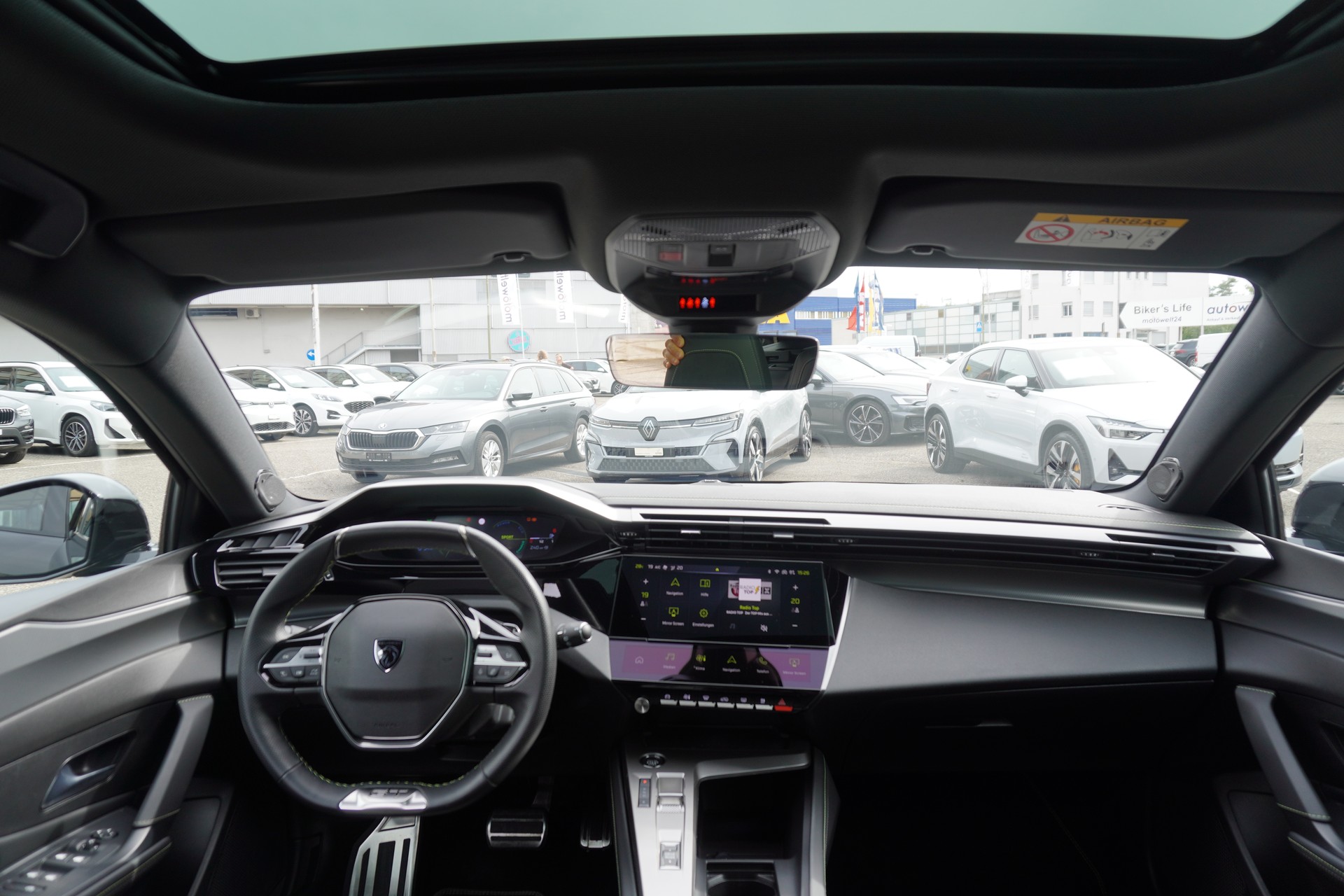 PEUGEOT 308 SW 1.6 PHEV 225 GT-image-15