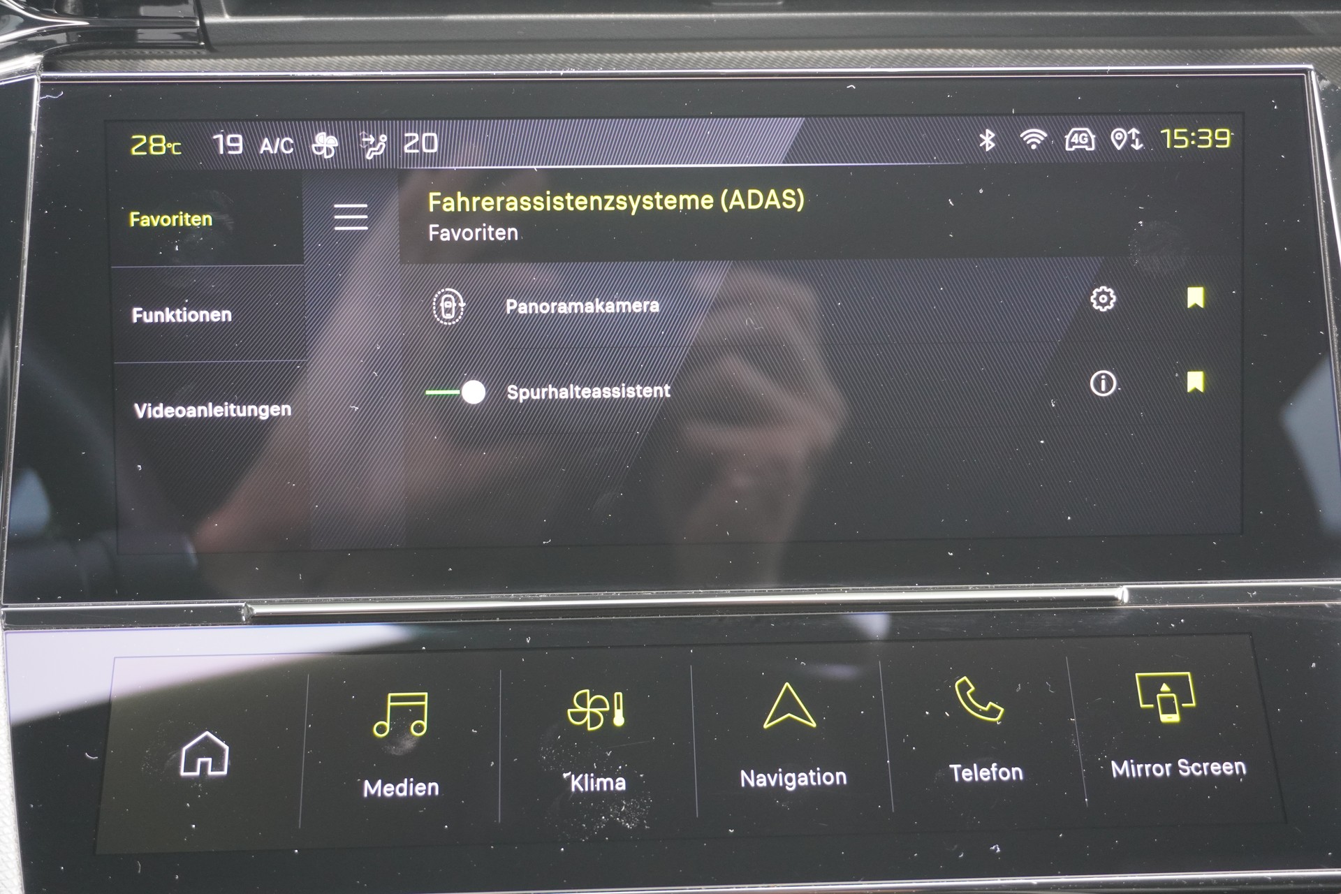 PEUGEOT 308 SW 1.6 PHEV 225 GT-image-27