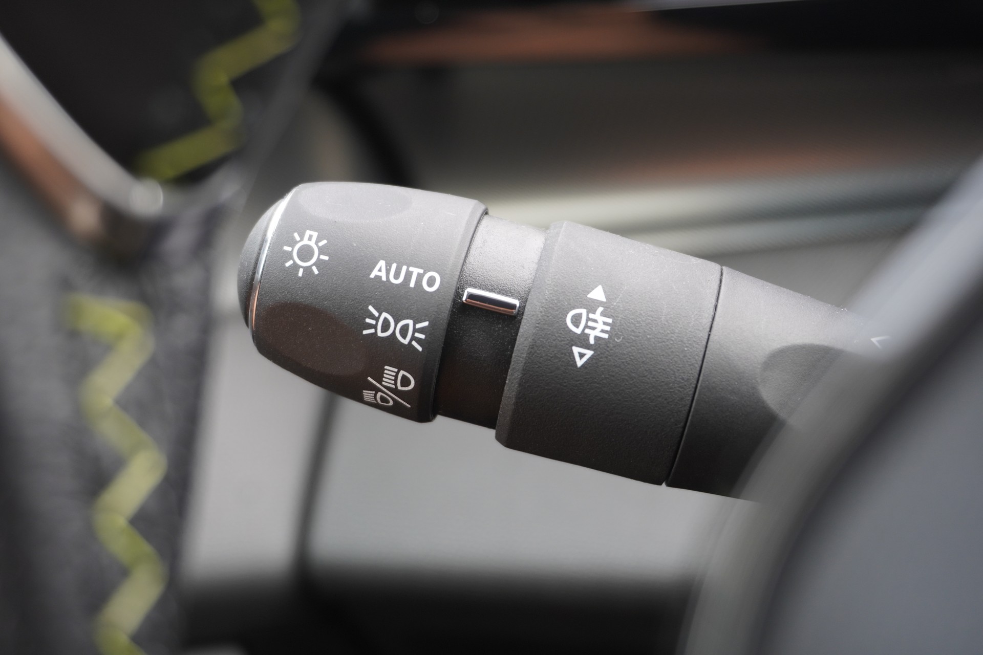 PEUGEOT 308 SW 1.6 PHEV 225 GT-image-35