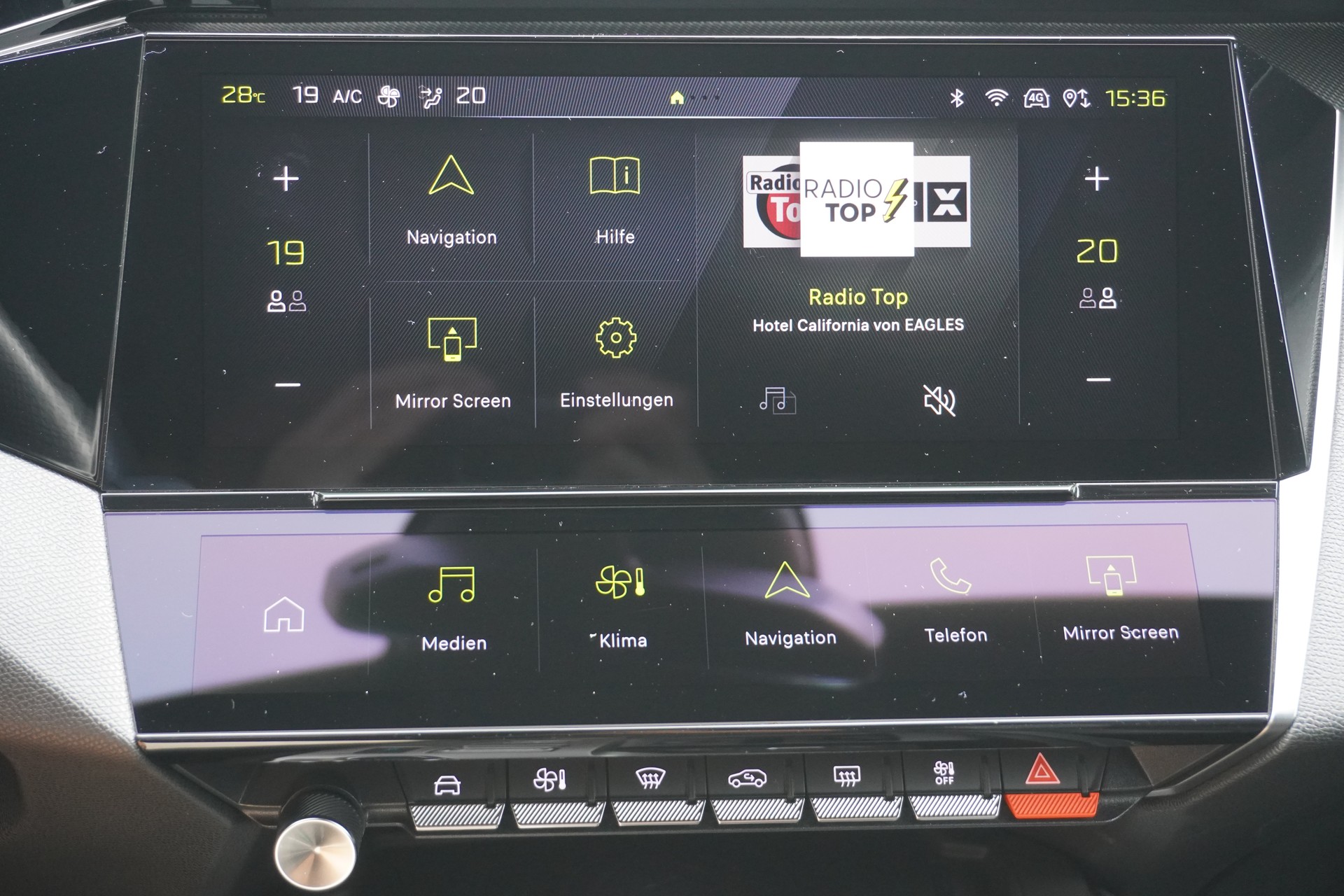PEUGEOT 308 SW 1.6 PHEV 225 GT-image-19