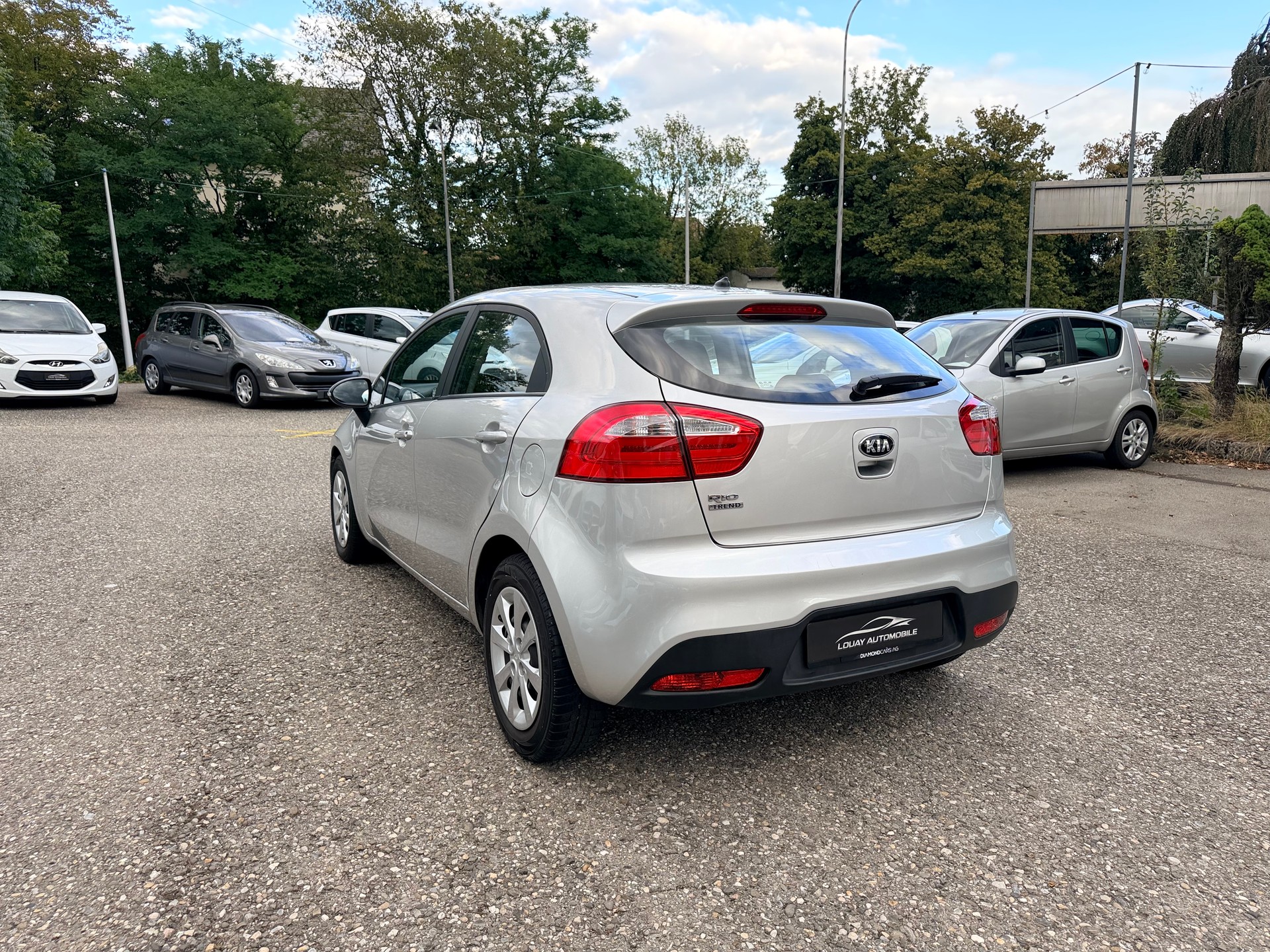 KIA Rio 1.4 CVVT Trend Automatic-image-9