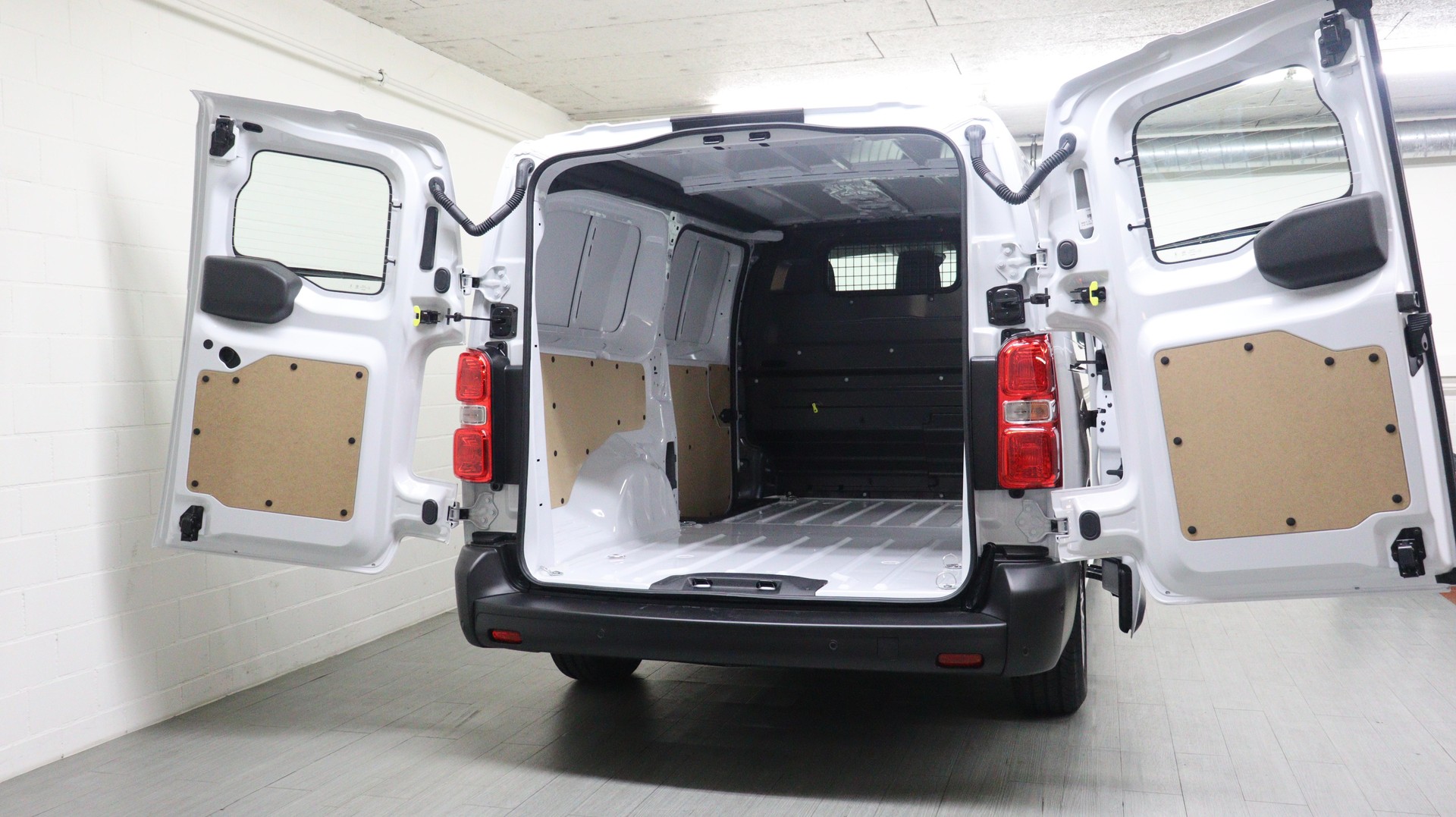 TOYOTA PROACE Van L2 75KWh Advanced-image-8