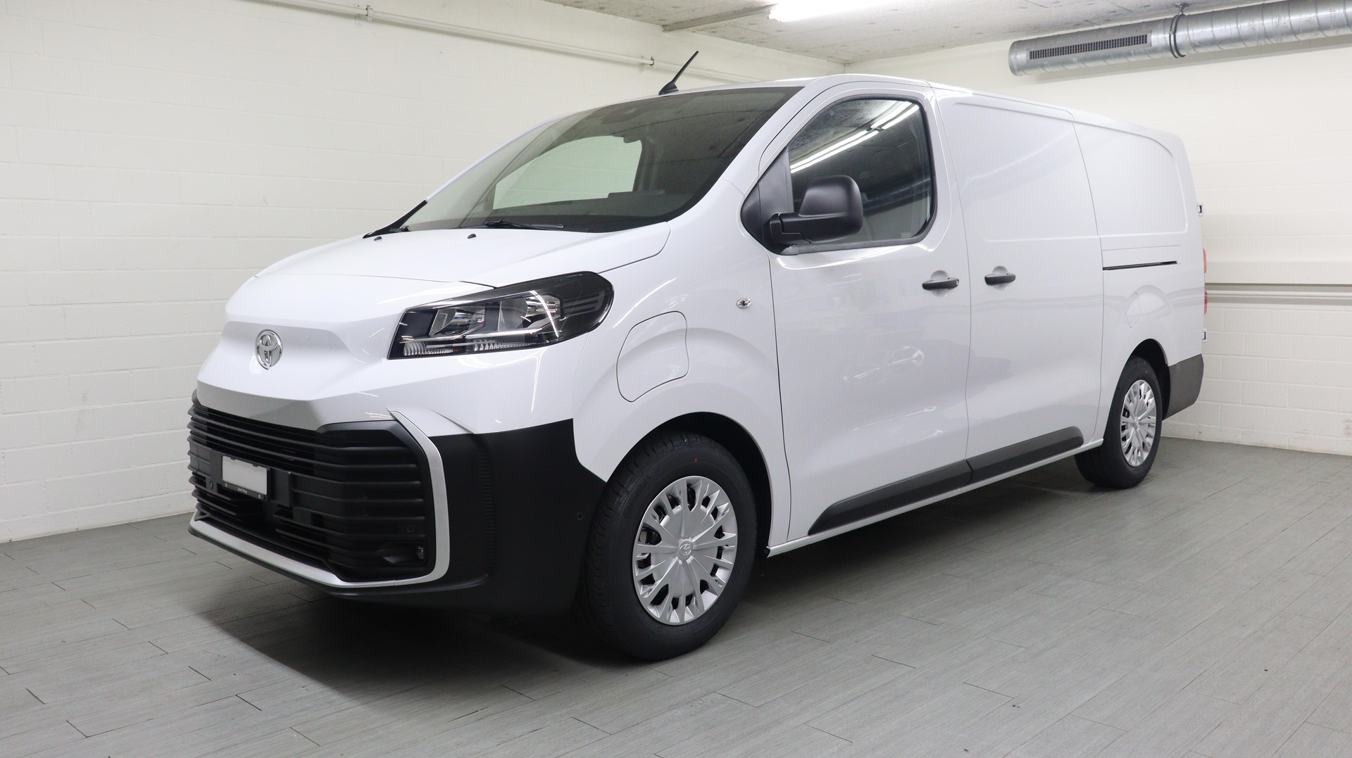 TOYOTA PROACE Van L2 75KWh Advanced-image-1