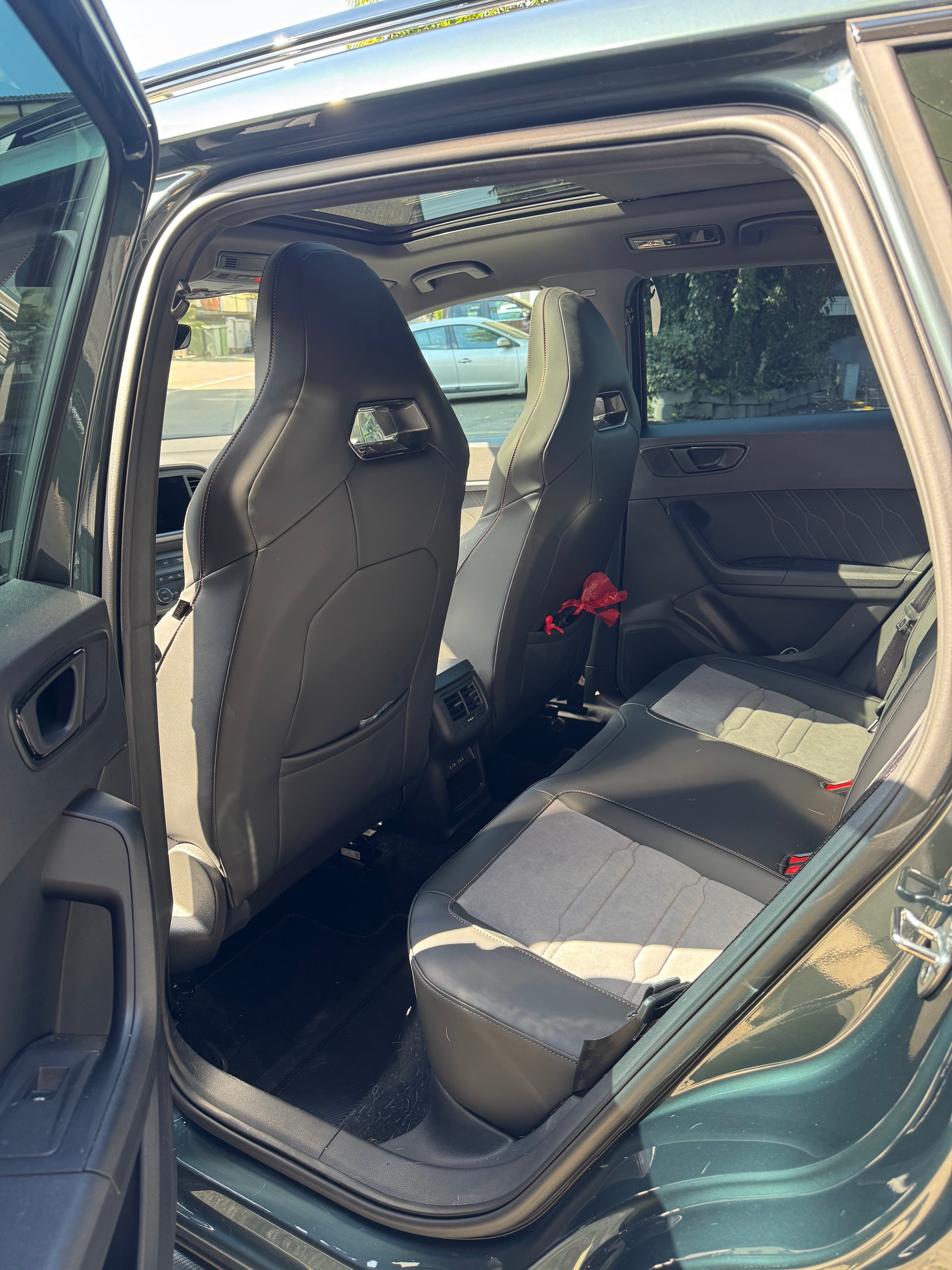 CUPRA Ateca 2.0TSI VZ Cup 360 4Drive DSG-image-11