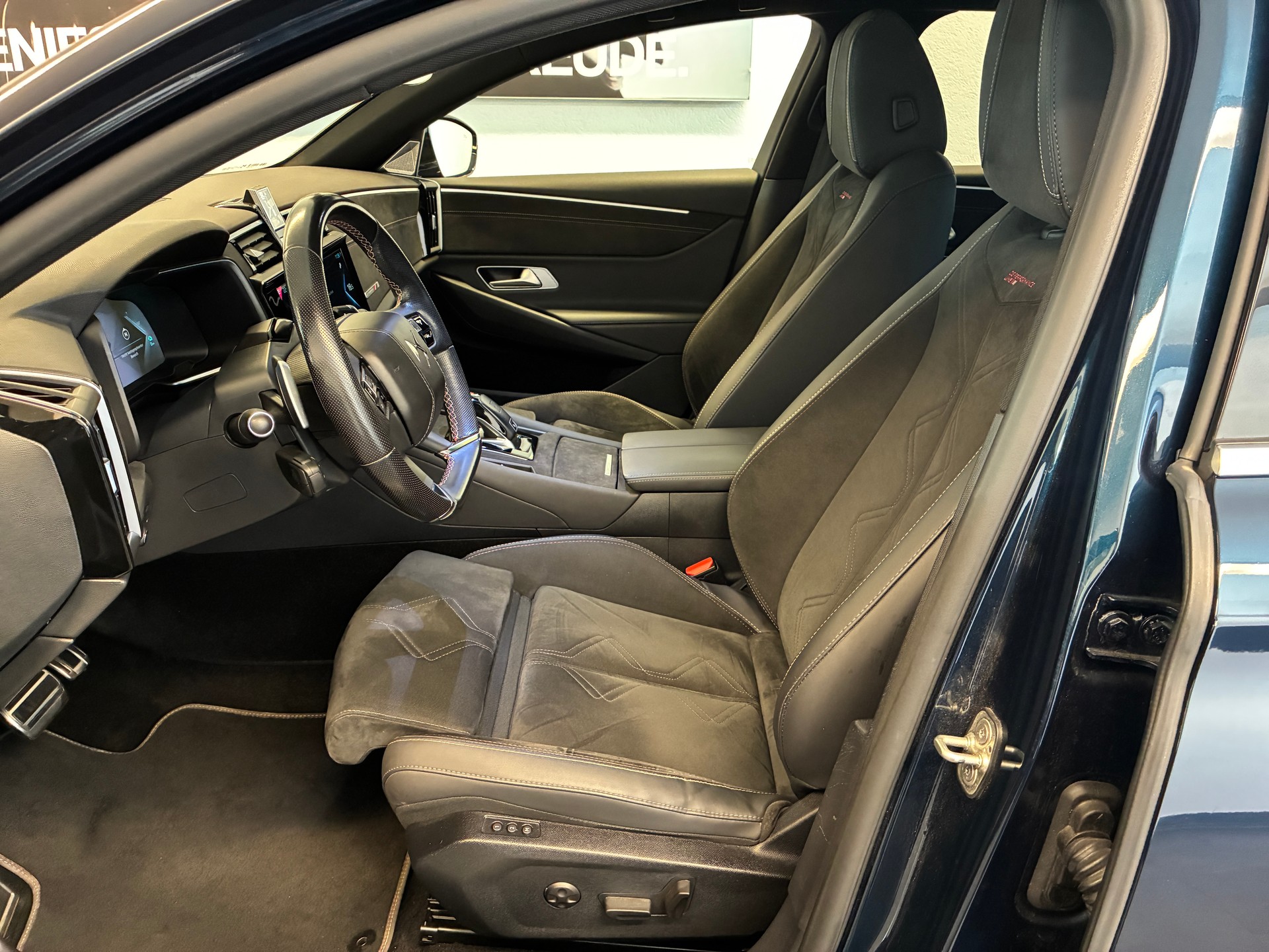 DS AUTOMOBILES DS9 1.6 E-Tense Performance Line+-image-7