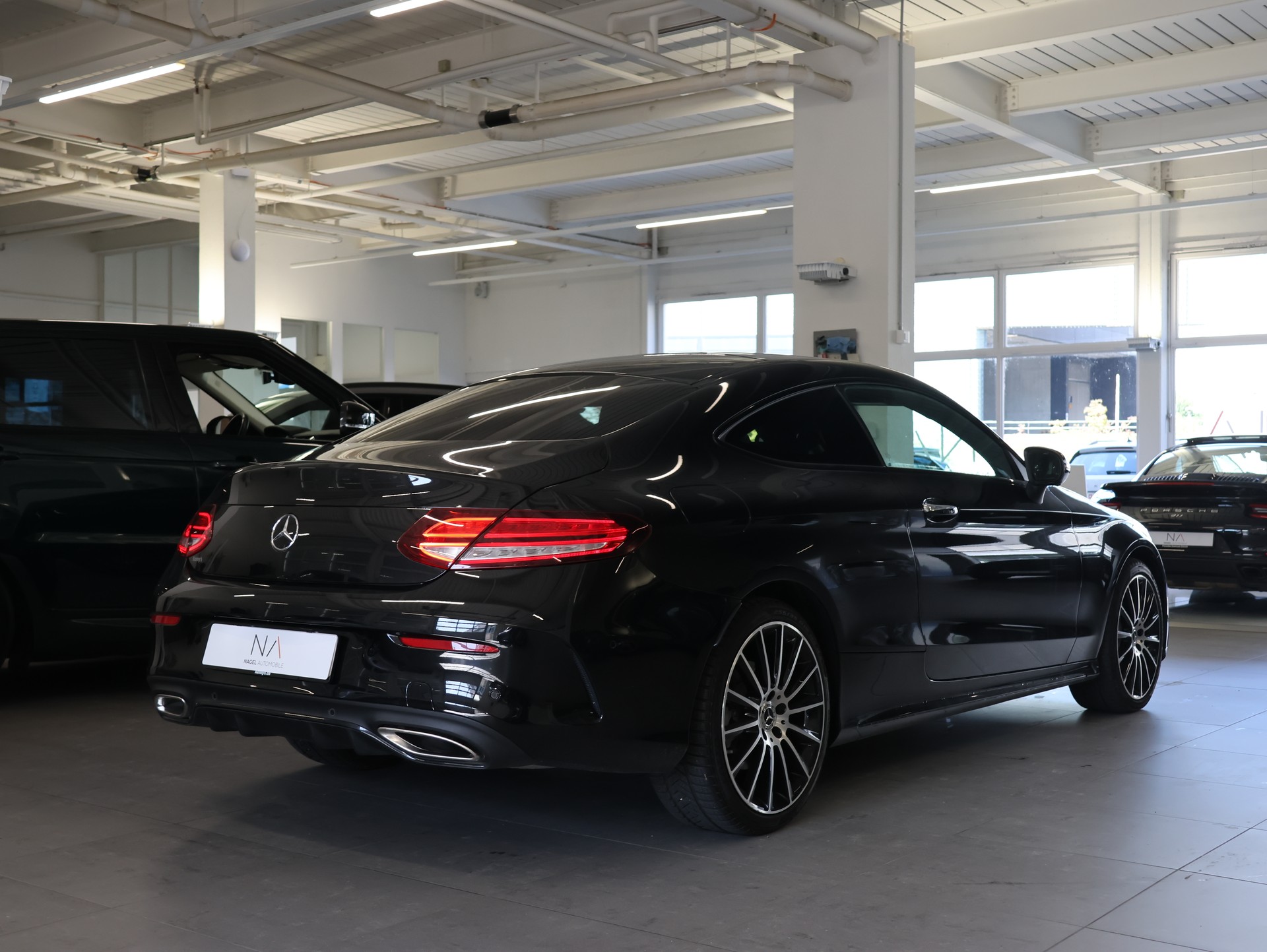 MERCEDES-BENZ C 300 Coupé 4Matic AMG Line 9G-tronic *1.HAND*-image-7