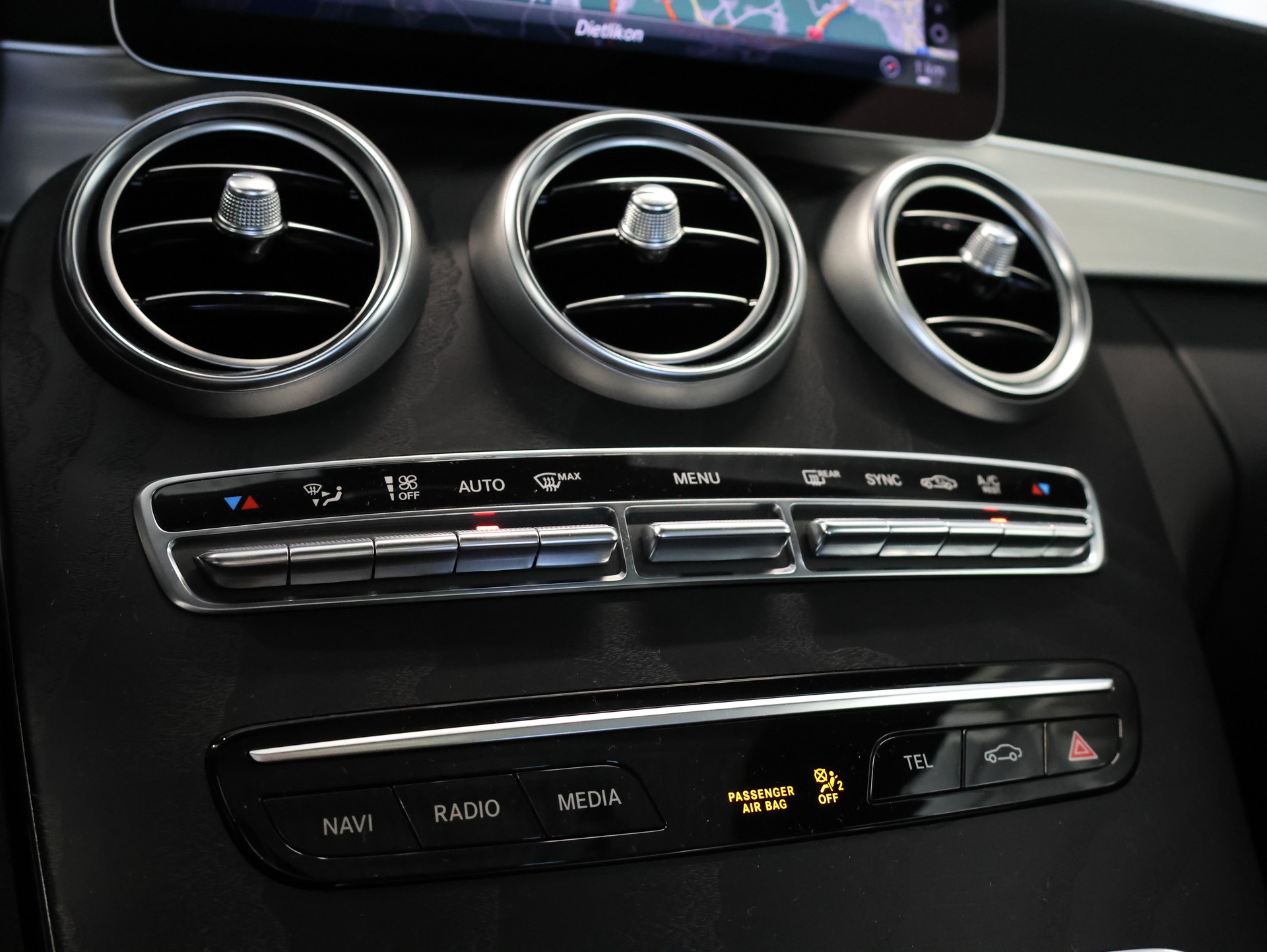 MERCEDES-BENZ C 300 Coupé 4Matic AMG Line 9G-tronic *1.HAND*-image-22