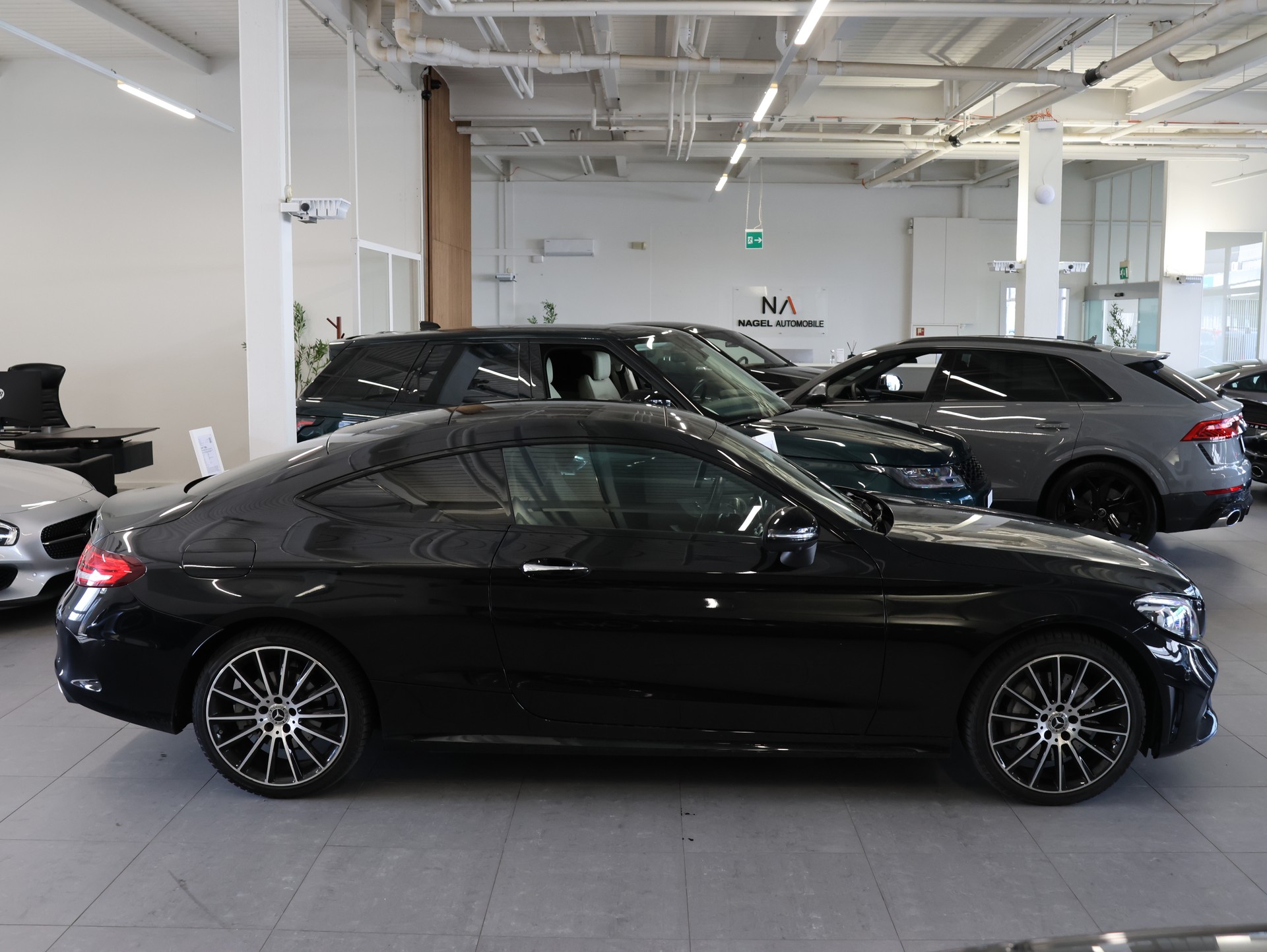 MERCEDES-BENZ C 300 Coupé 4Matic AMG Line 9G-tronic *1.HAND*-image-9