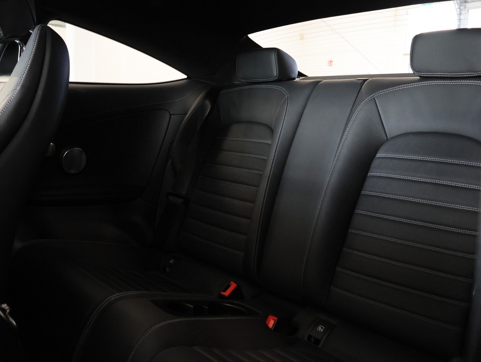 MERCEDES-BENZ C 300 Coupé 4Matic AMG Line 9G-tronic *1.HAND*-image-29