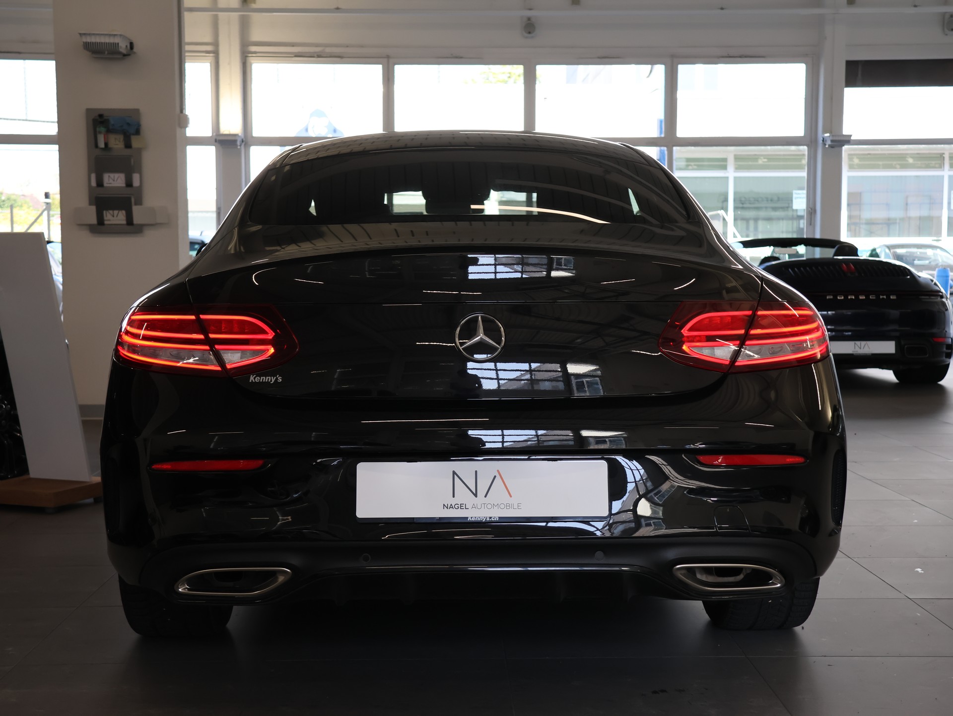 MERCEDES-BENZ C 300 Coupé 4Matic AMG Line 9G-tronic *1.HAND*-image-6