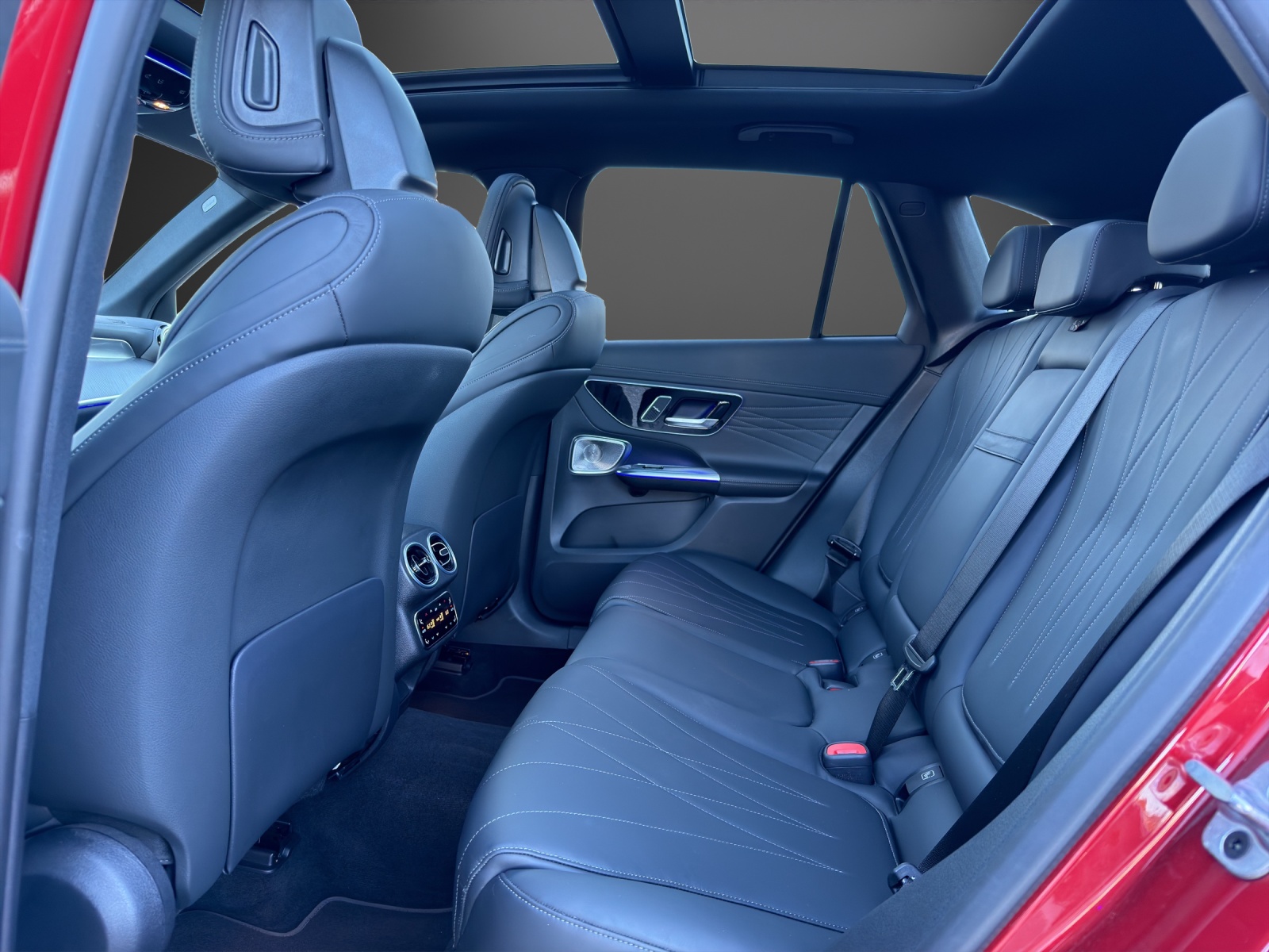 MERCEDES-BENZ GLC 300 e 4M 9G-Tronic-image-8