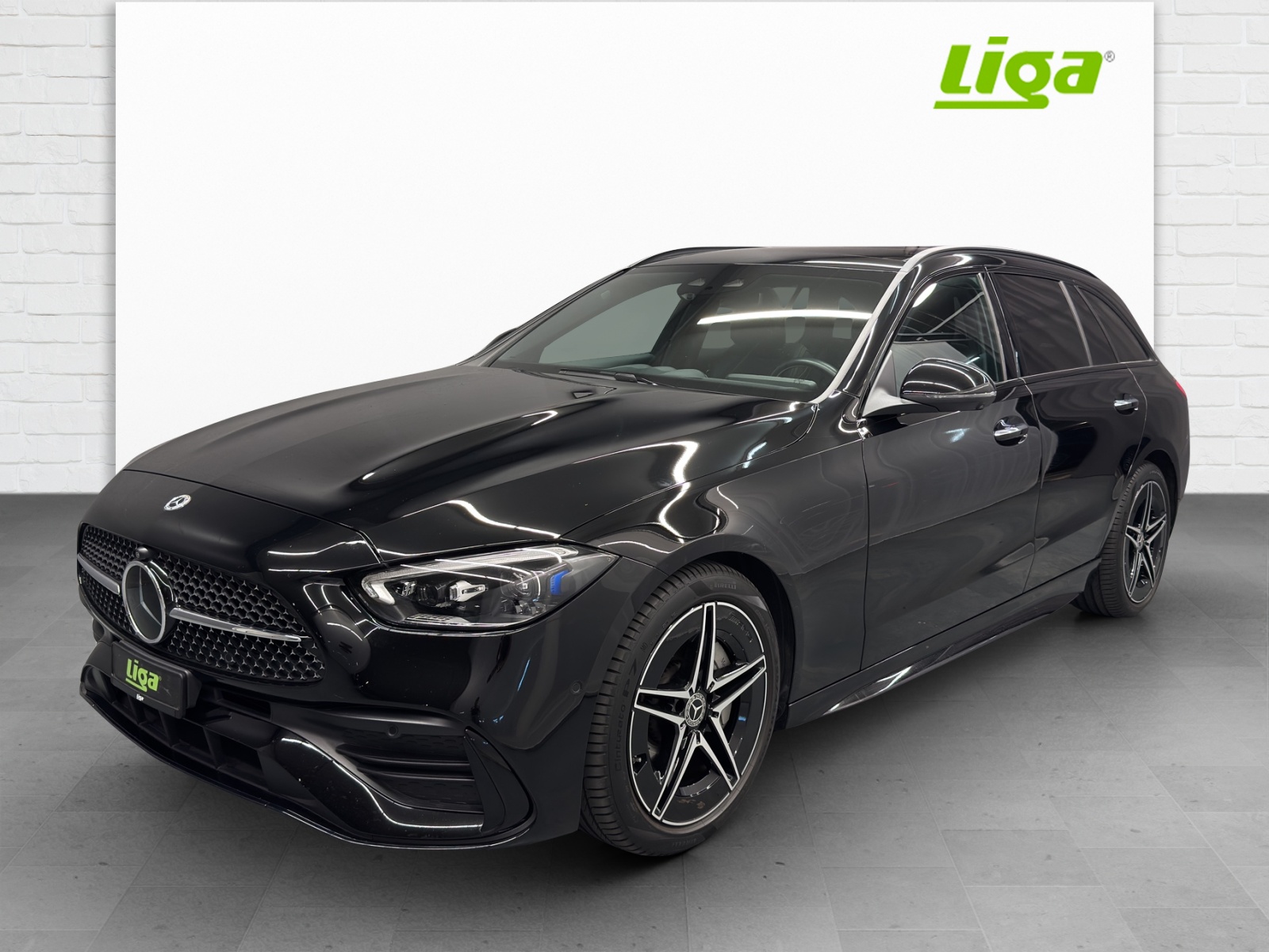 MERCEDES-BENZ C 300 AMG Line 4Matic-image-0