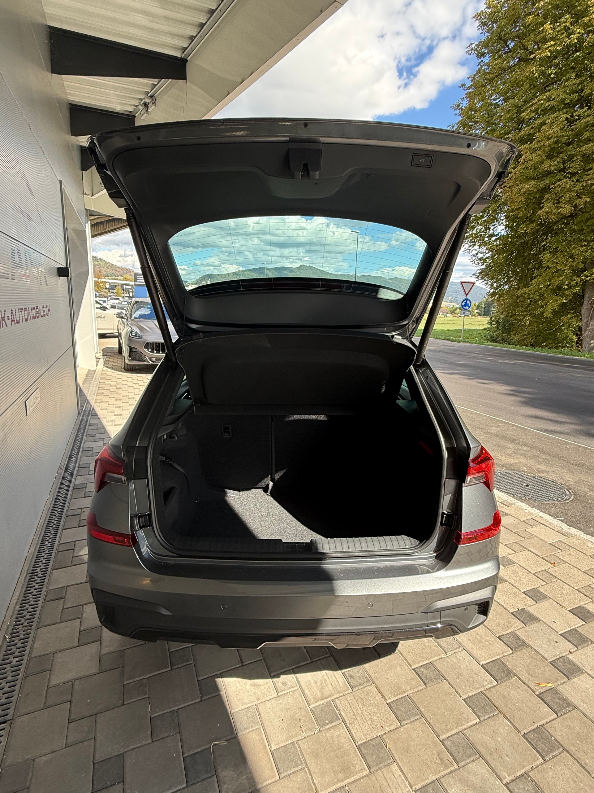 SKODA Kamiq 1.5 TSI Monte Carlo DSG-image-4