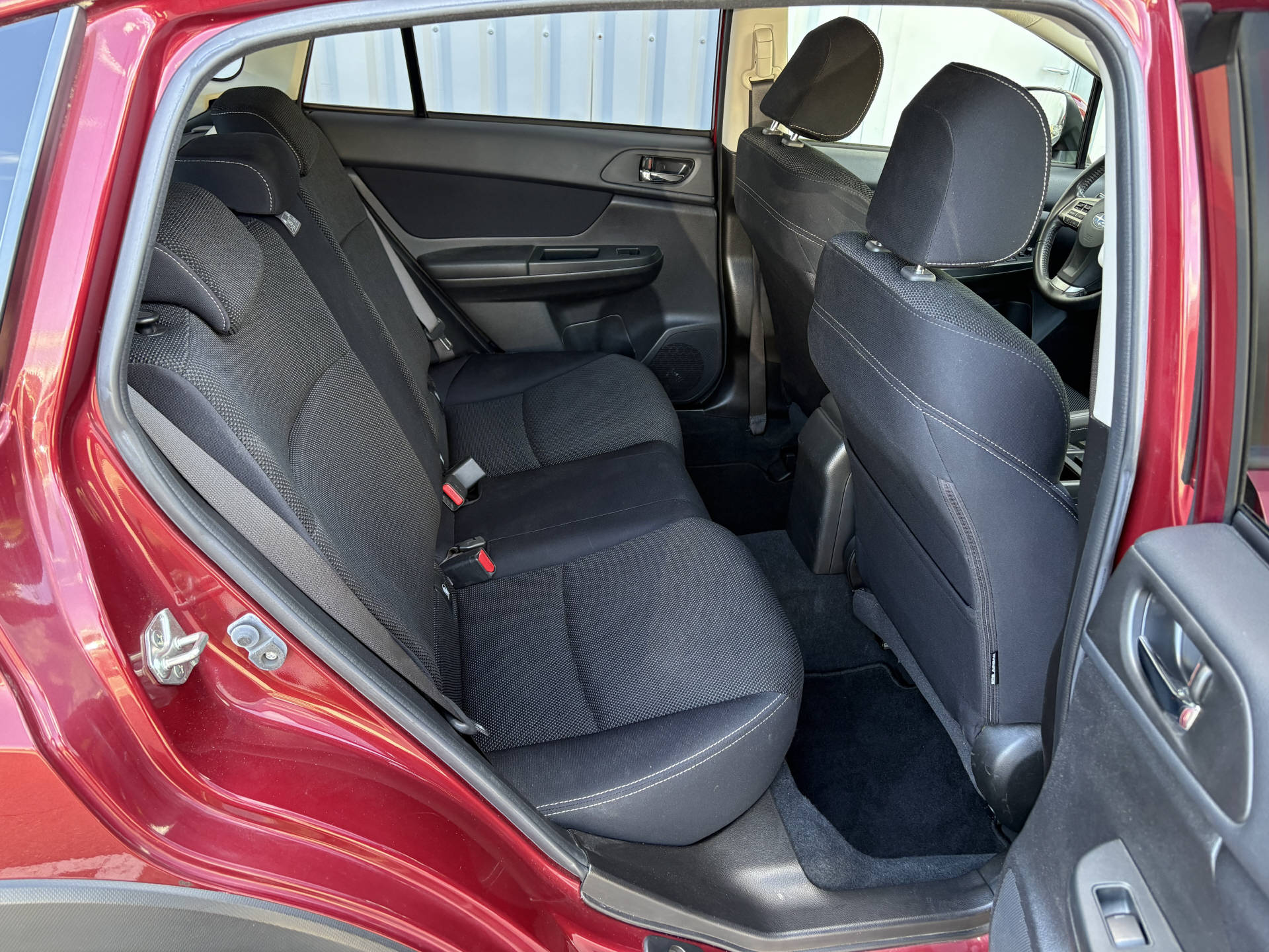SUBARU XV 2.0i Swiss Two-image-5