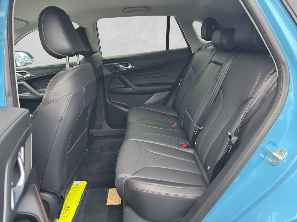 MG HS 1.5 Hybrid Luxury-image-6