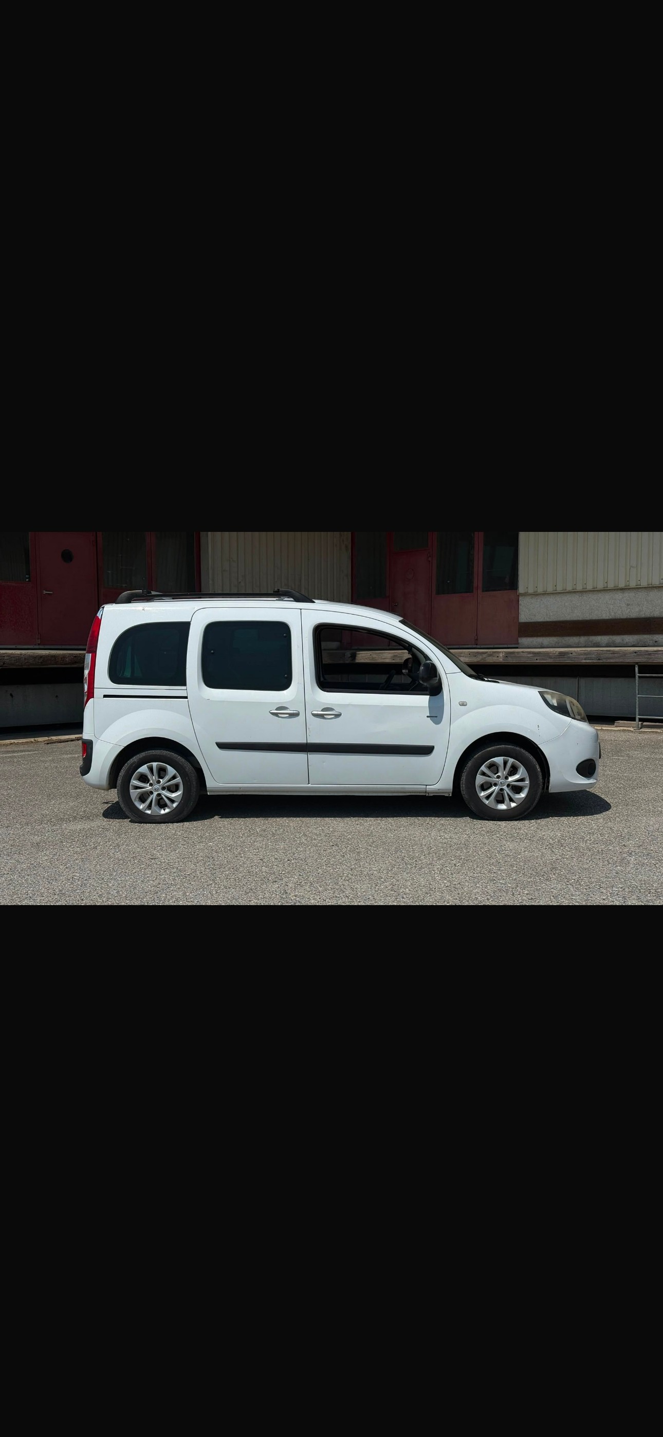 RENAULT Kangoo 1.2 16V Turbo Expression-image-6