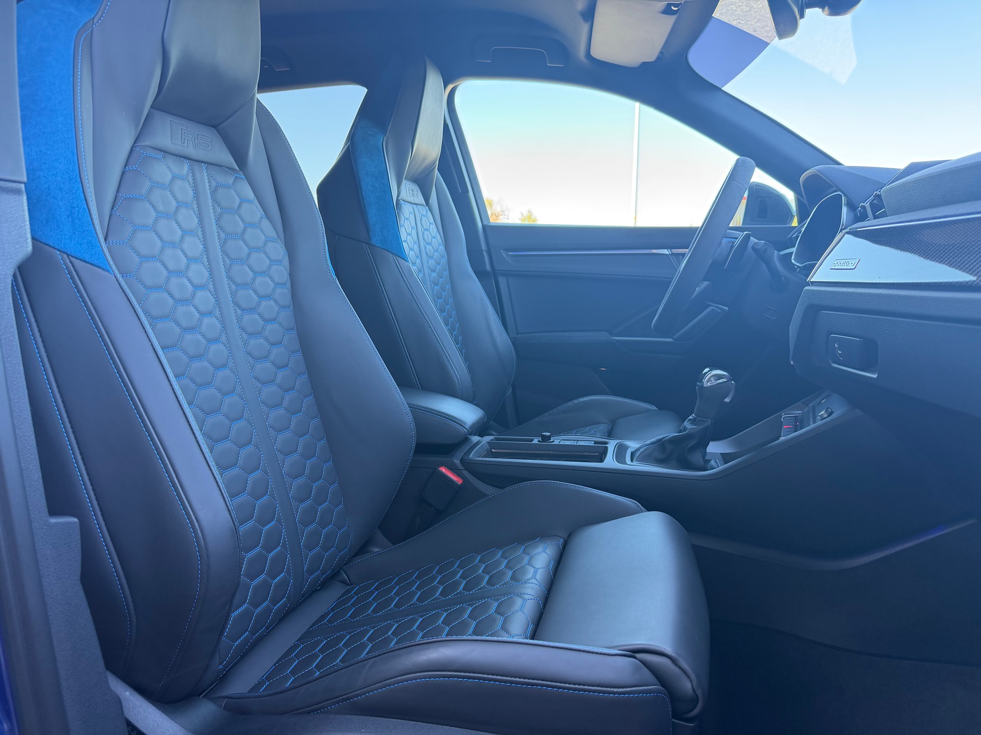 AUDI RS Q3 2.5 TFSI quattro S tronic-image-16