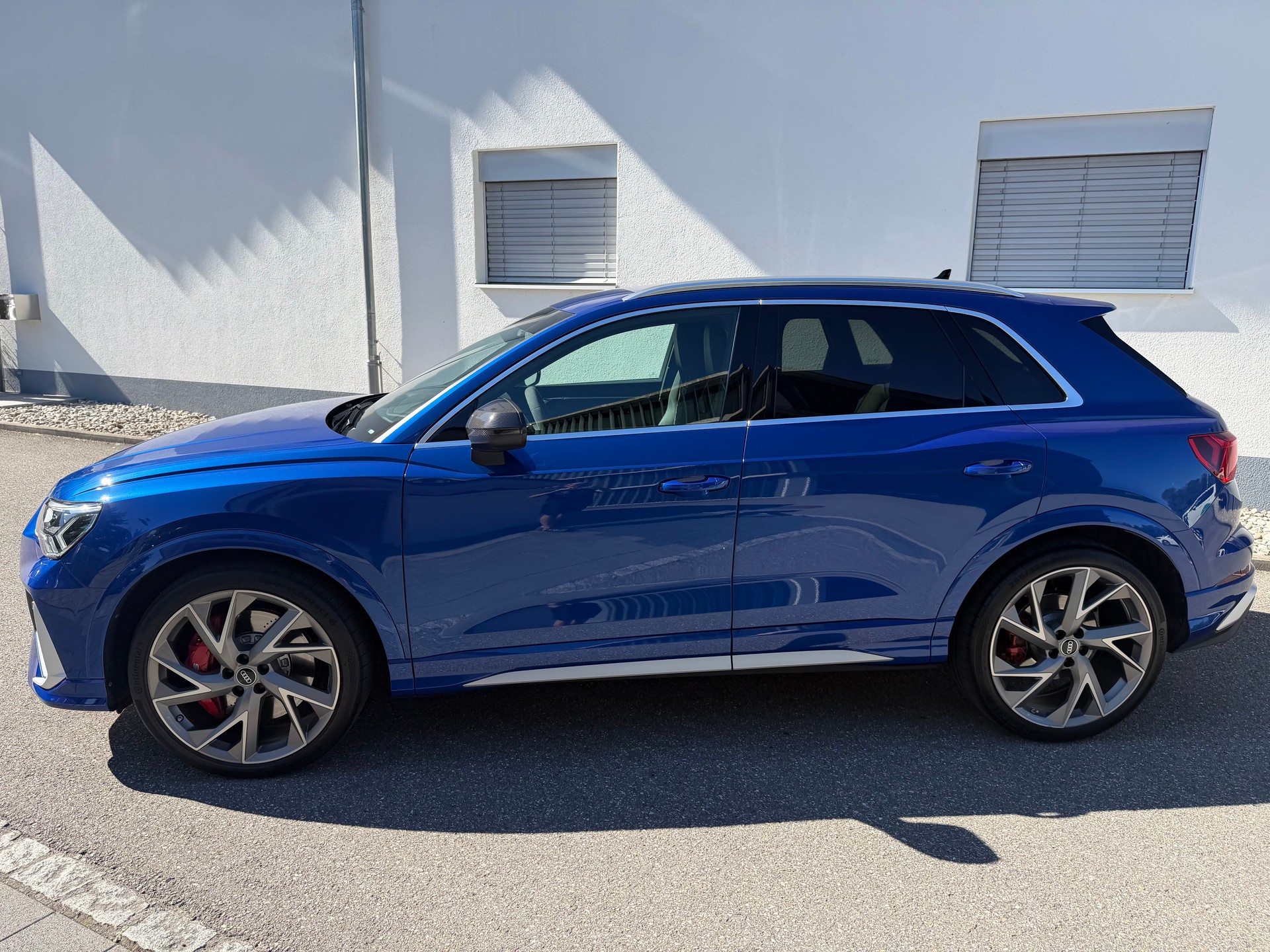 AUDI RS Q3 2.5 TFSI quattro S tronic-image-11