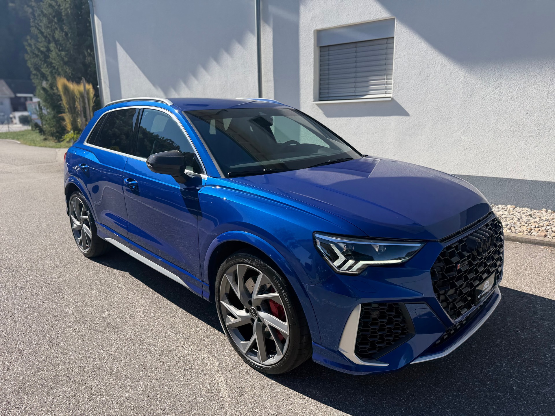 AUDI RS Q3 2.5 TFSI quattro S tronic-image-2