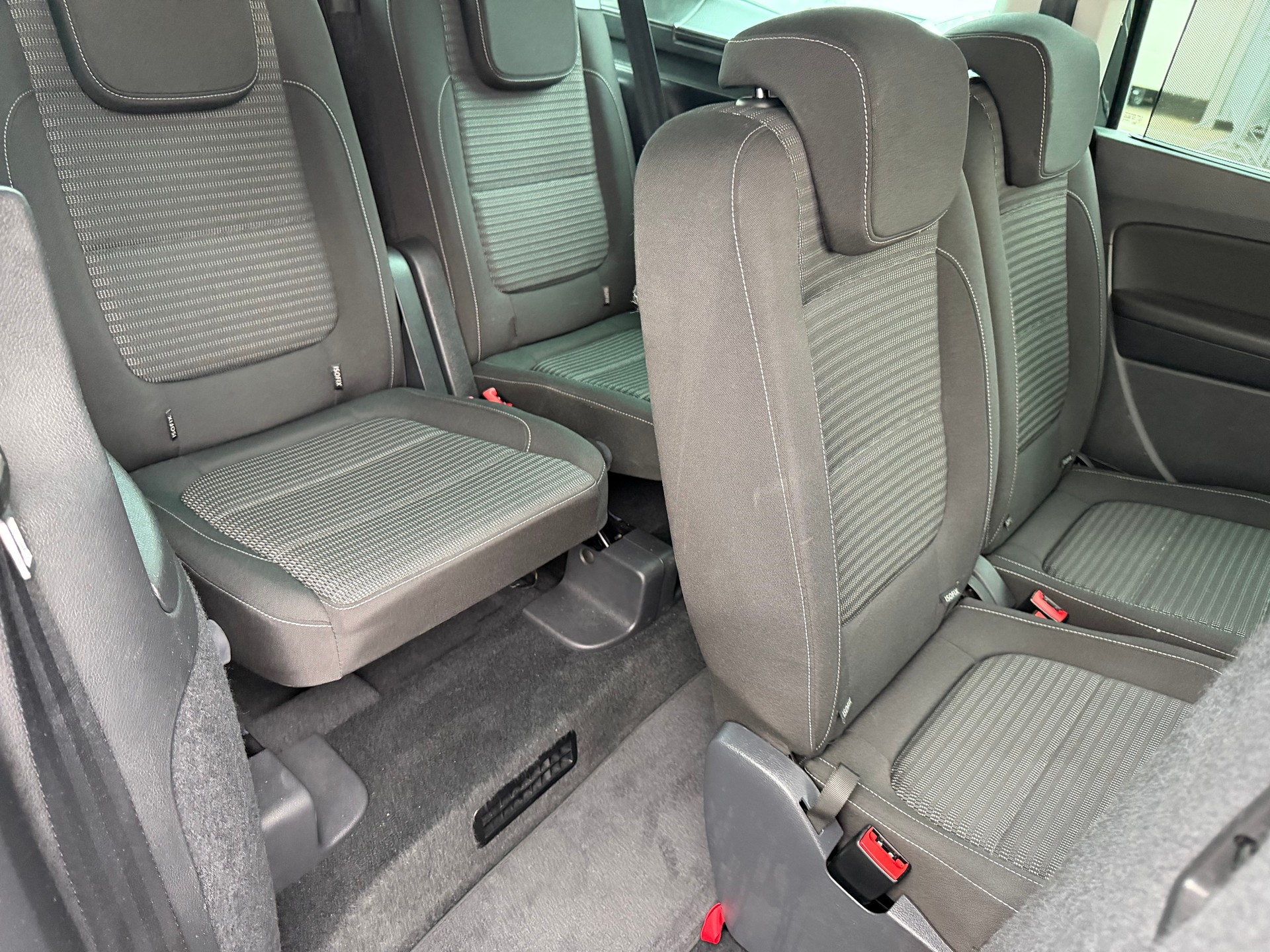 SEAT Alhambra 2.0 TDI Hola FR DSG-image-14