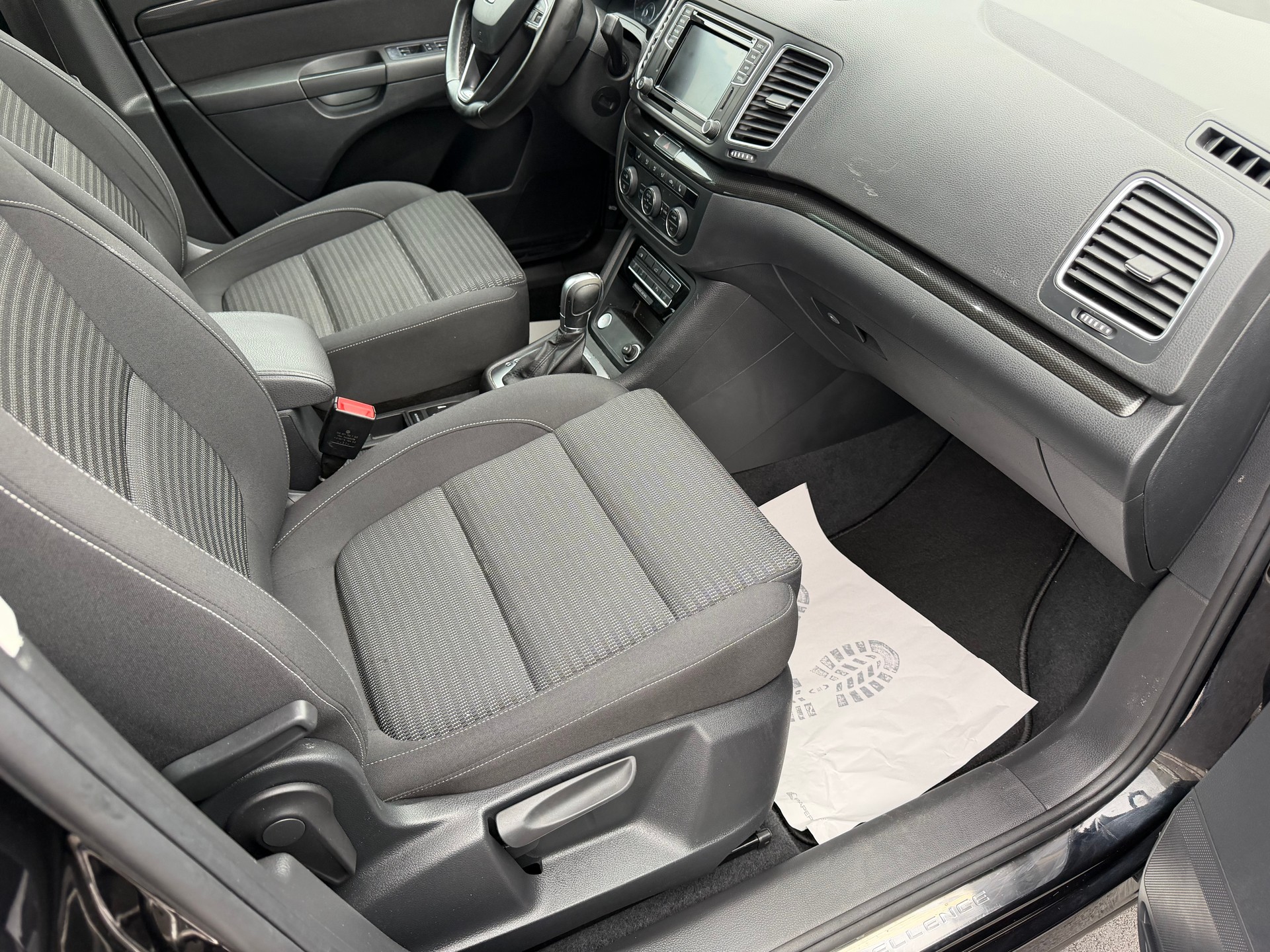 SEAT Alhambra 2.0 TDI Hola FR DSG-image-16