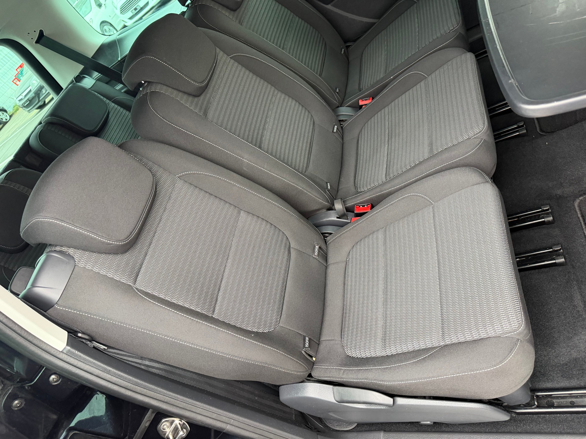 SEAT Alhambra 2.0 TDI Hola FR DSG-image-15