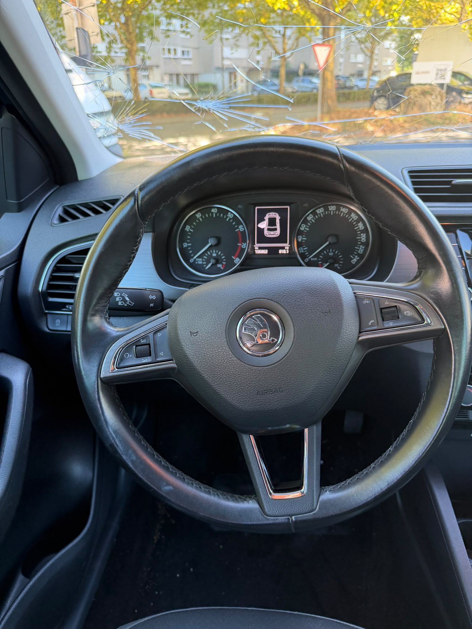 SKODA Fabia 1.2 TSI Monte Carlo DSG-image-12