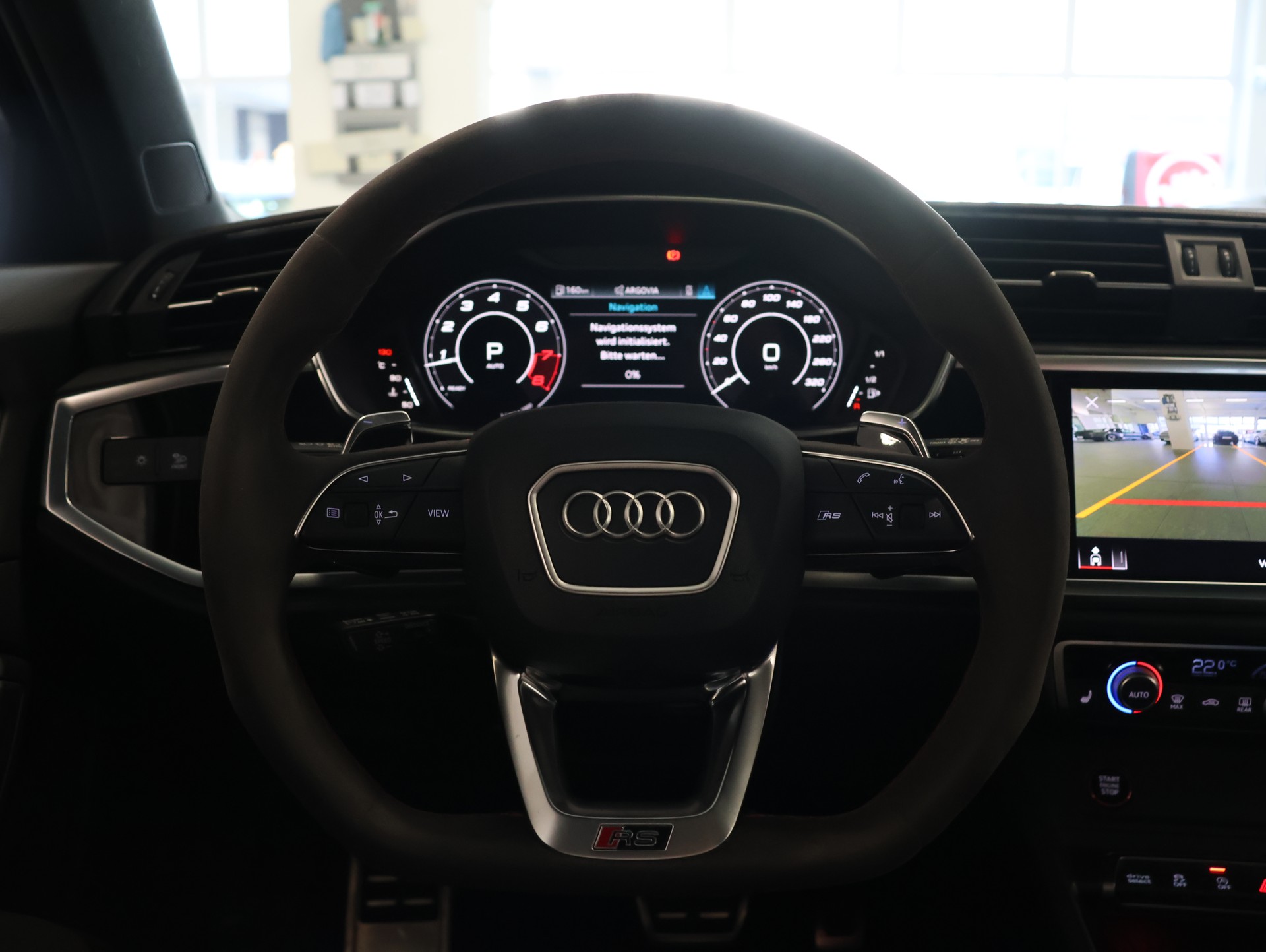 AUDI RS Q3 Sportback quattro S tronic *NARDO-GRAU LACKIERUNG*-image-16
